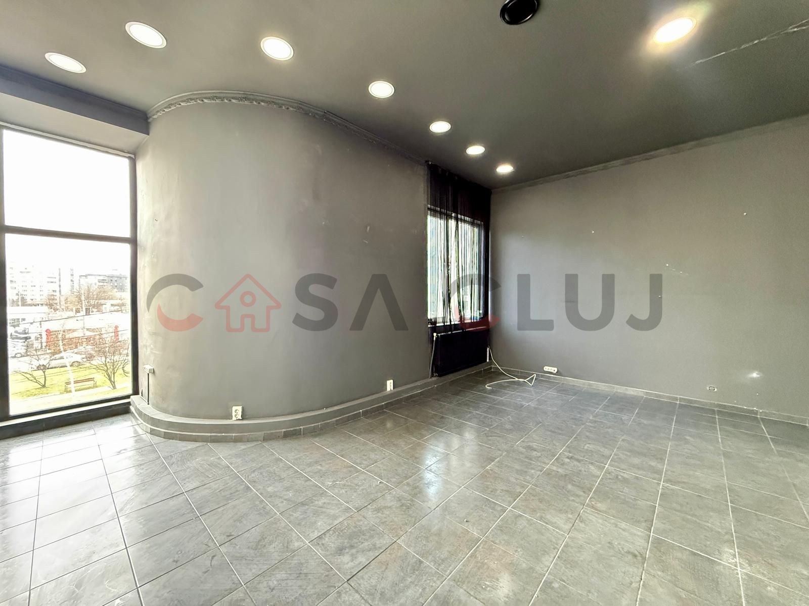 Spațiu comercial, OMV Mărăști! — fotografia 2