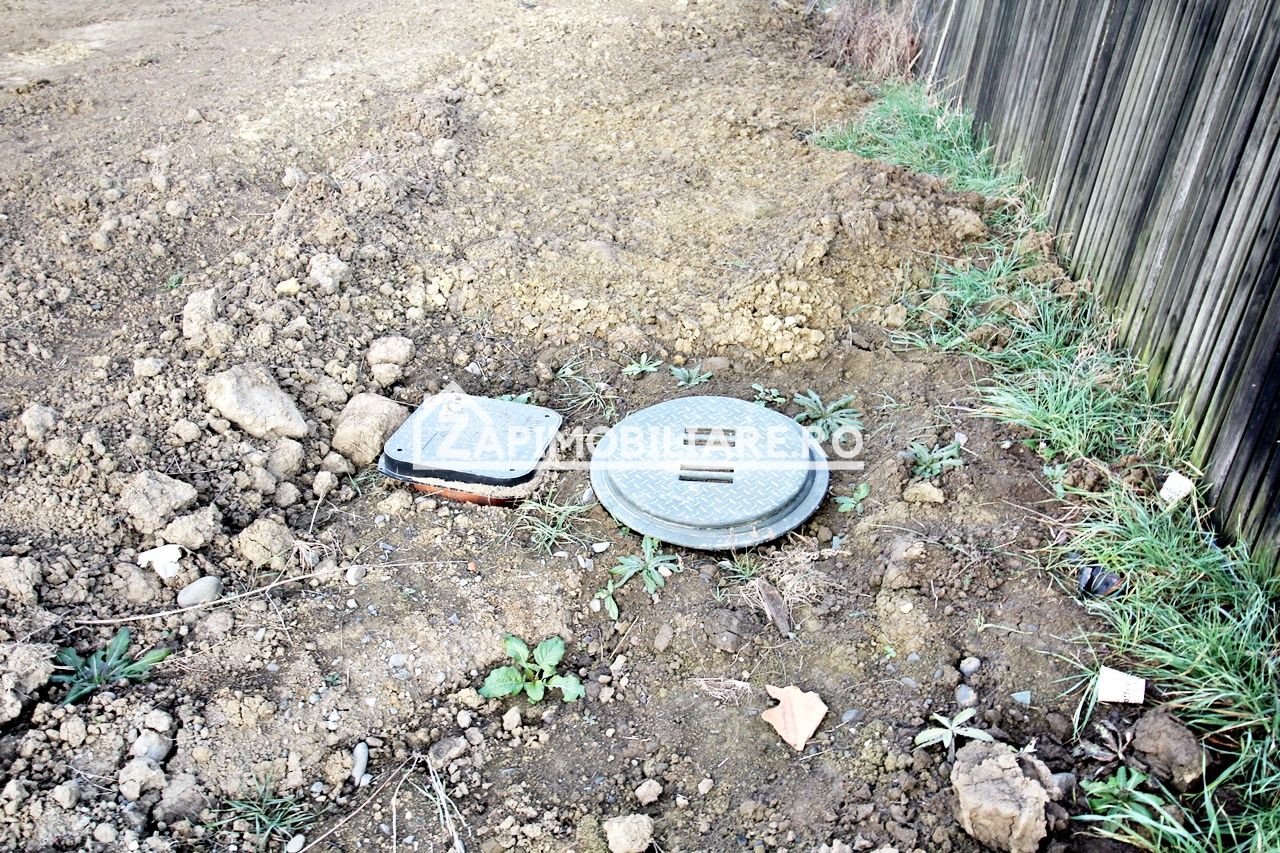 Teren pentru casă cu uilităti si asfalt 830 mp.deschidere 17 — fotografia 2