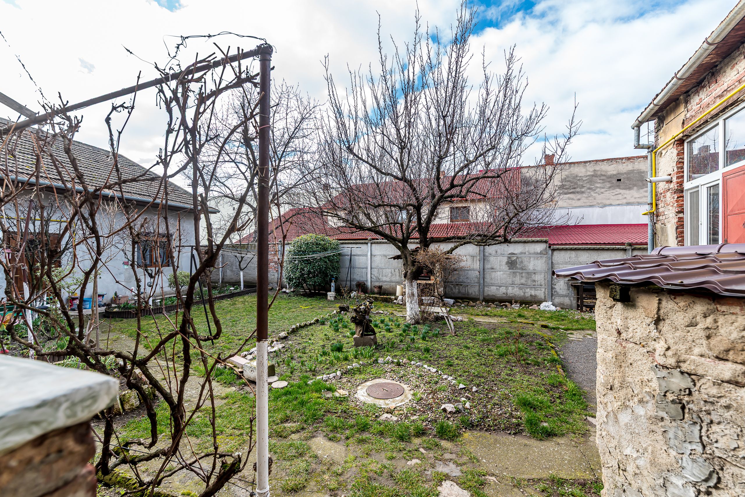 Apartament cu 3 Camere la Casă pe Strada I.L. Caragiale, Arad — fotografia 9