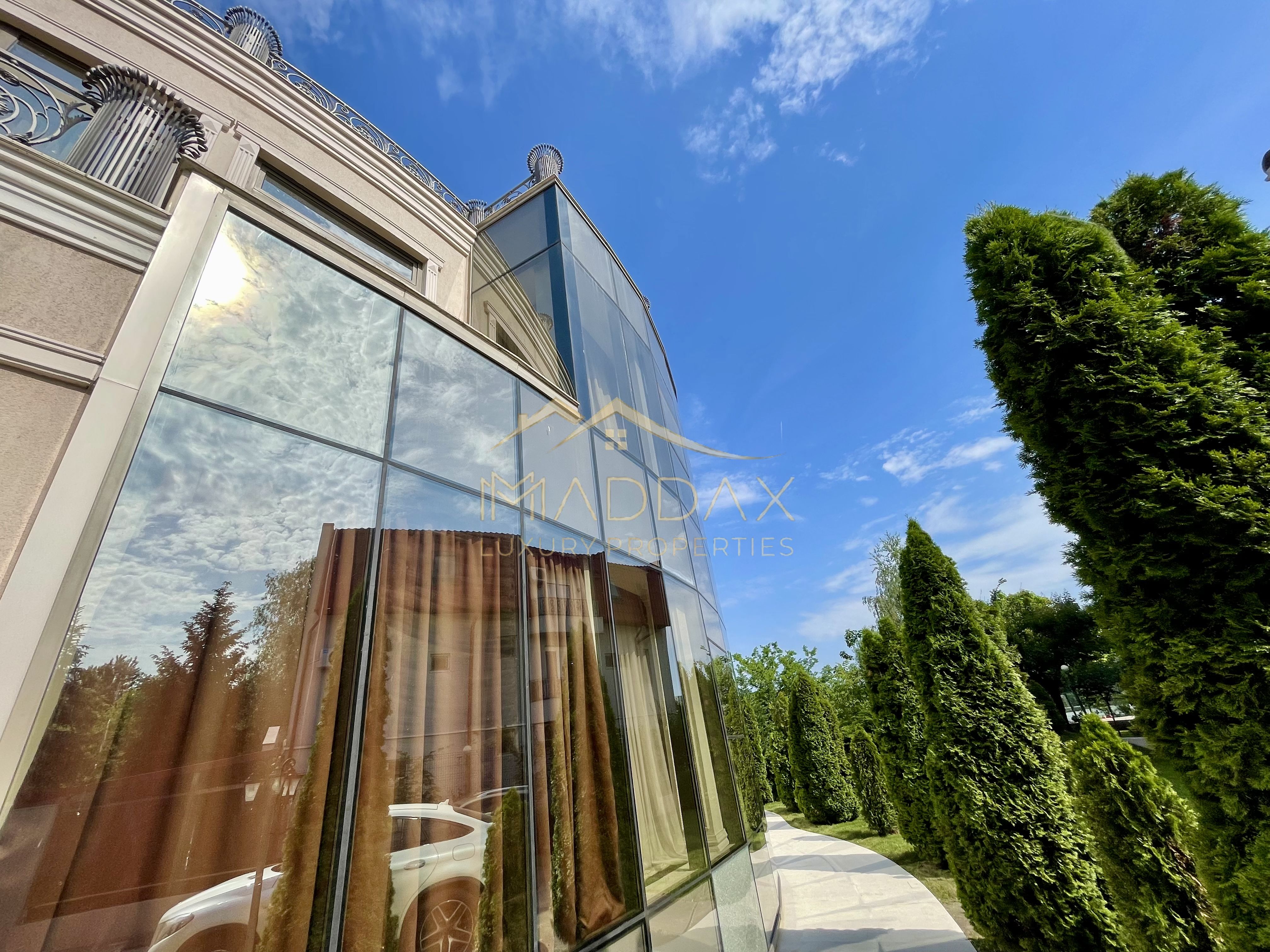 Impressive Villa *1500 SQM usable* 2613 SQM land / Open to the lake — fotografia 3