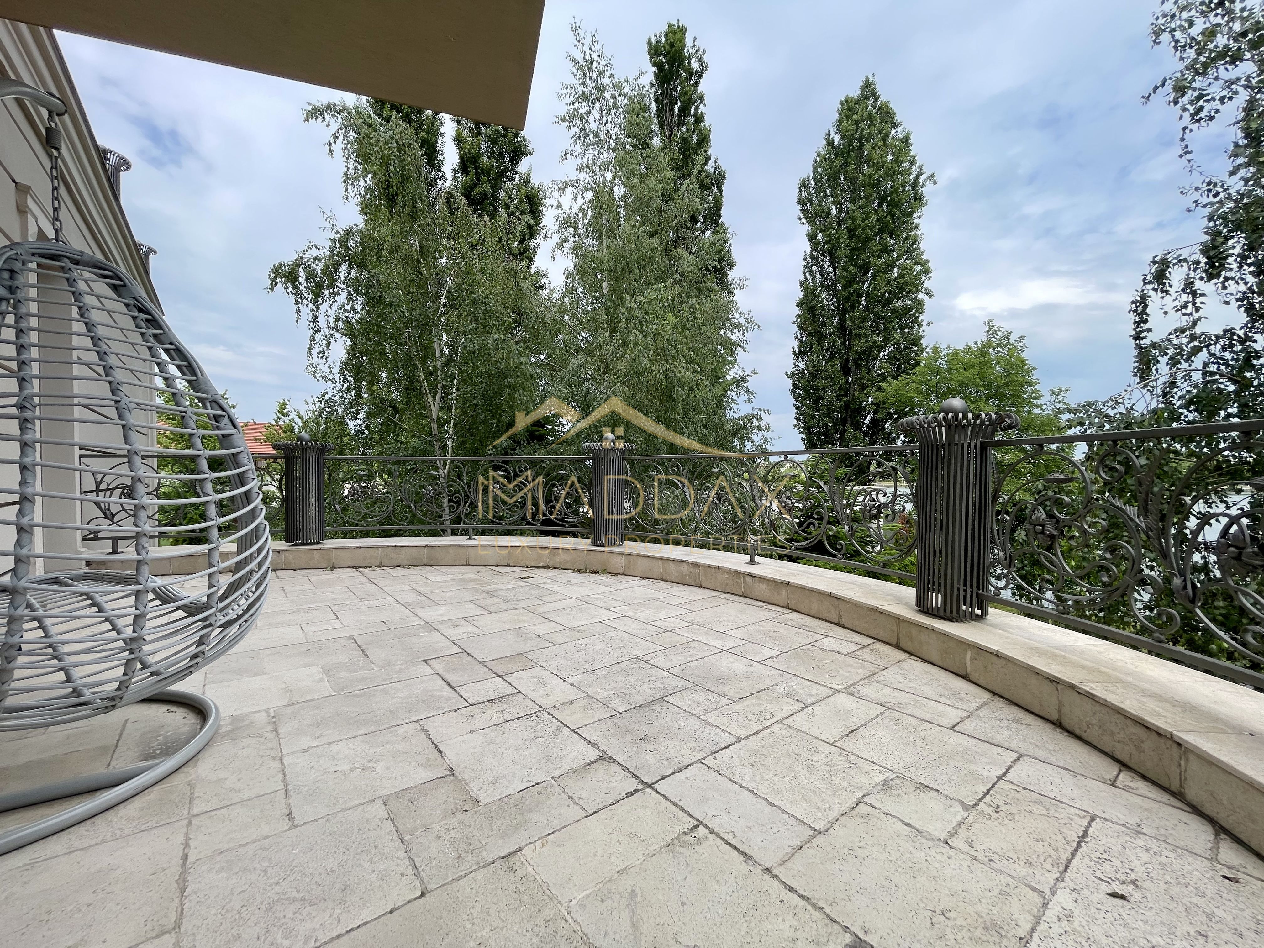 Impressive Villa *1500 SQM usable* 2613 SQM land / Open to the lake — fotografia 35
