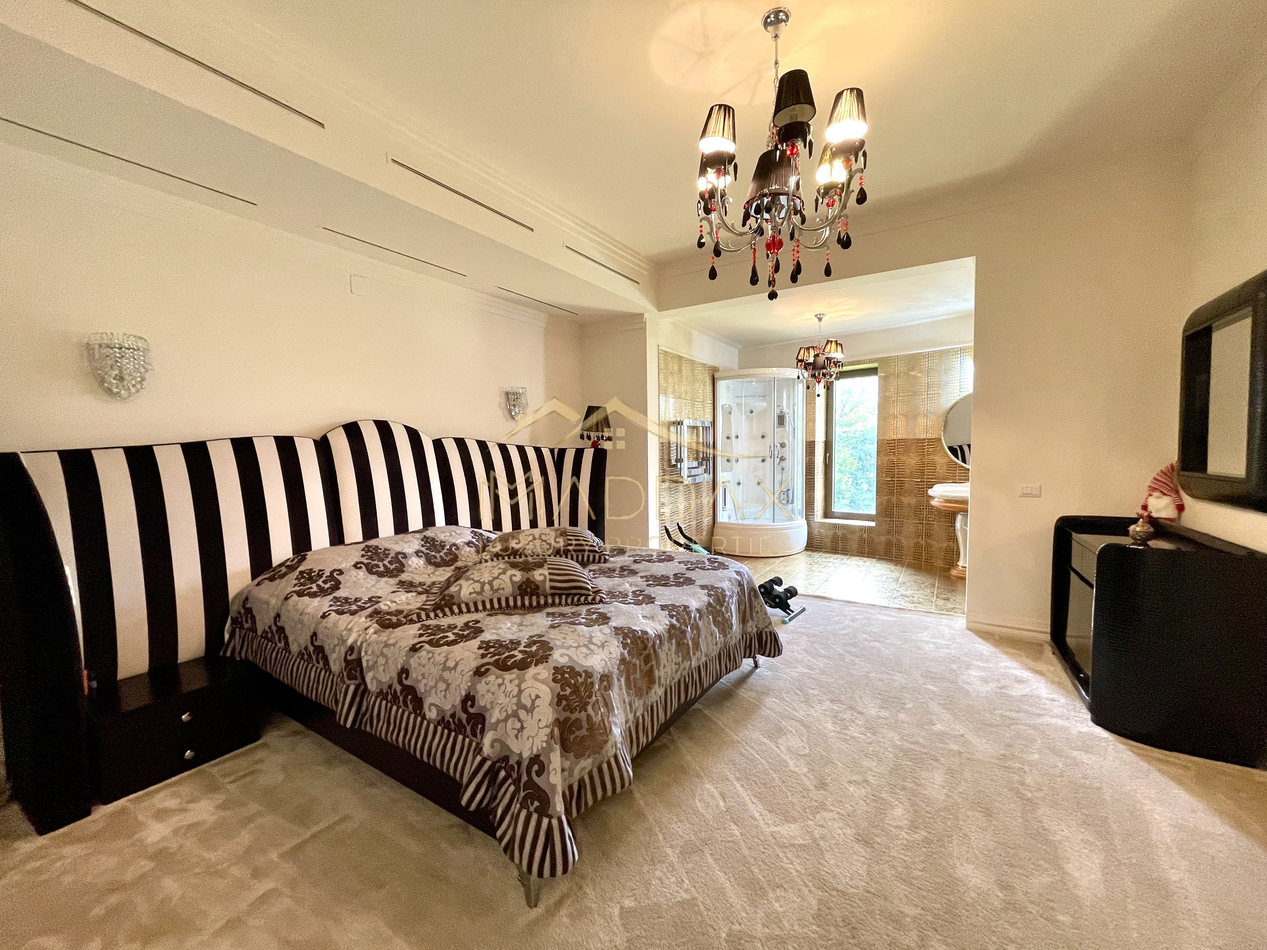 Impressive Villa *1500 SQM usable* 2613 SQM land / Open to the lake — fotografia 54