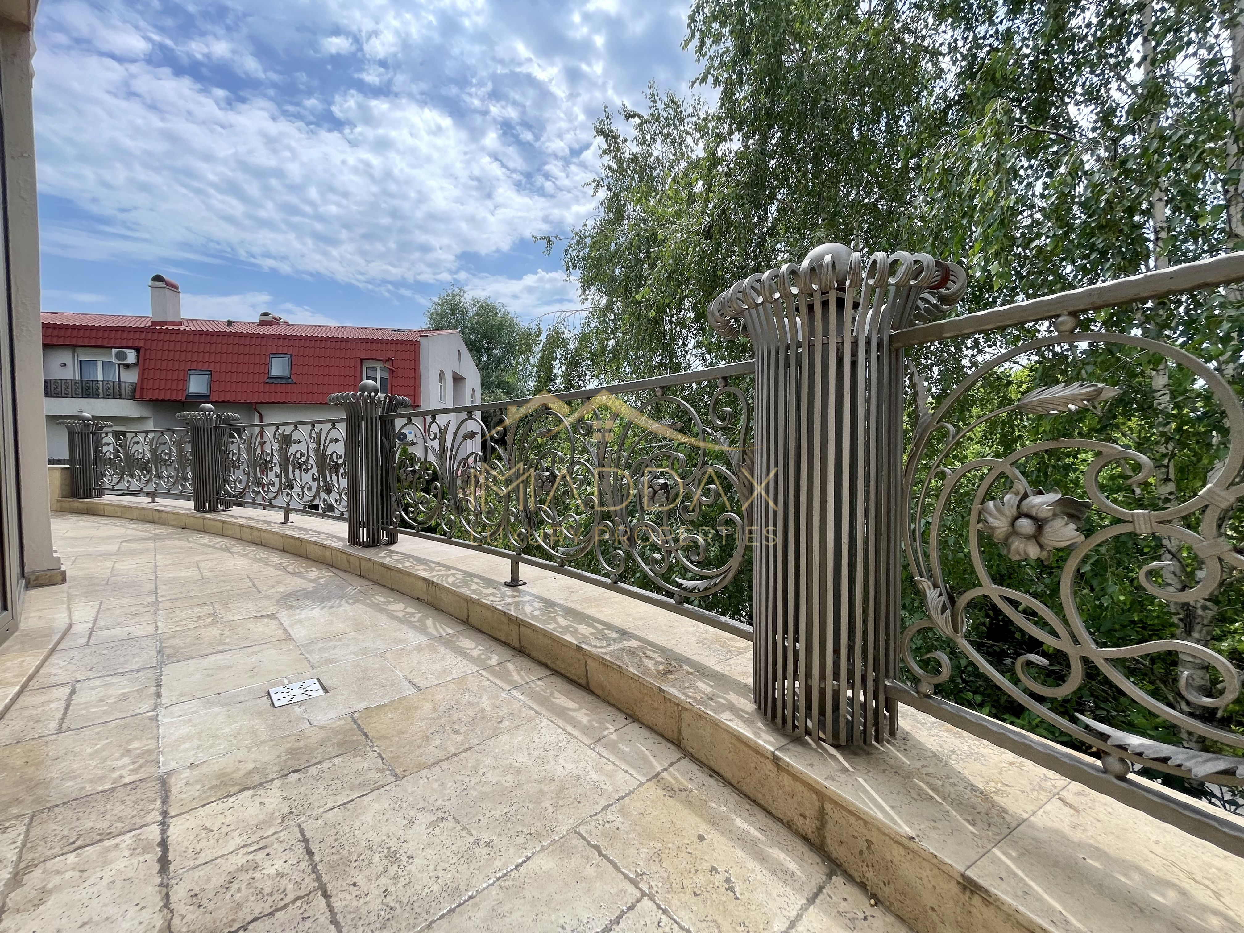 Impressive Villa *1500 SQM usable* 2613 SQM land / Open to the lake — fotografia 57