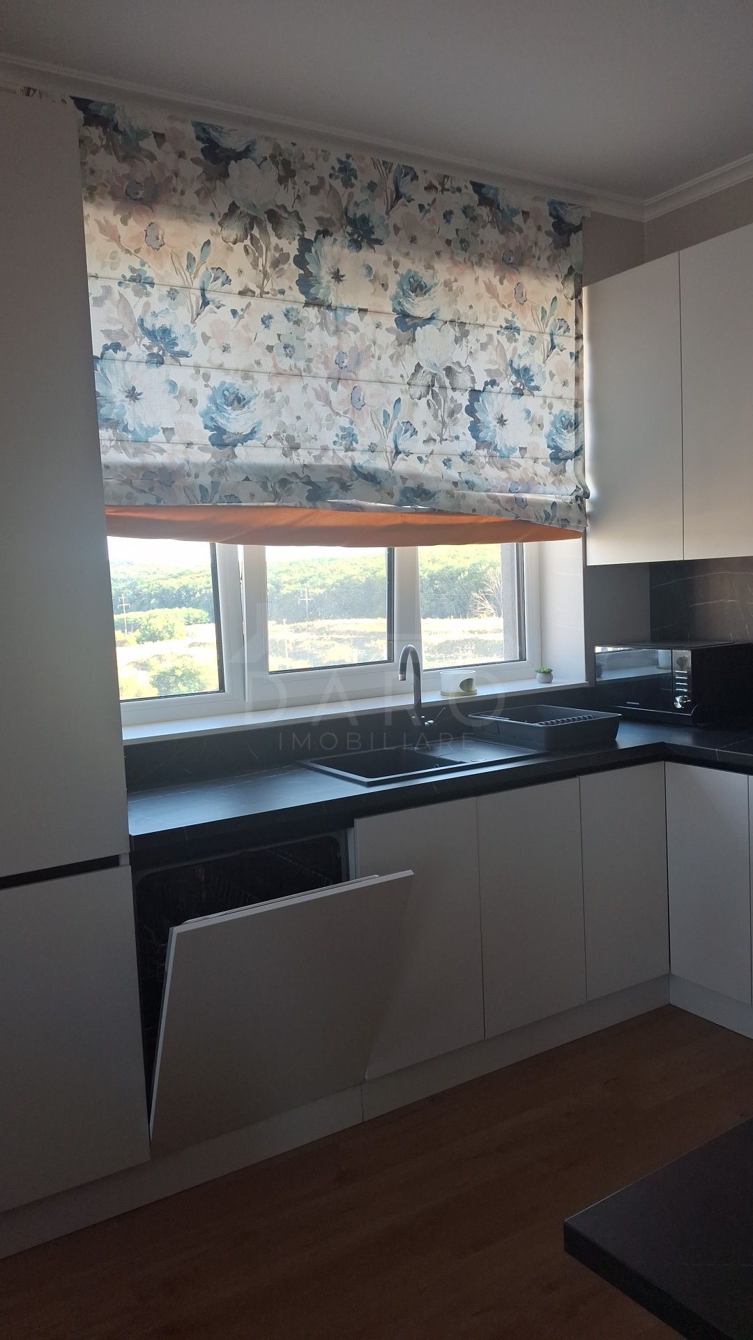Inchiriem apartament cu 2 camere Concept 9  , — fotografia 6