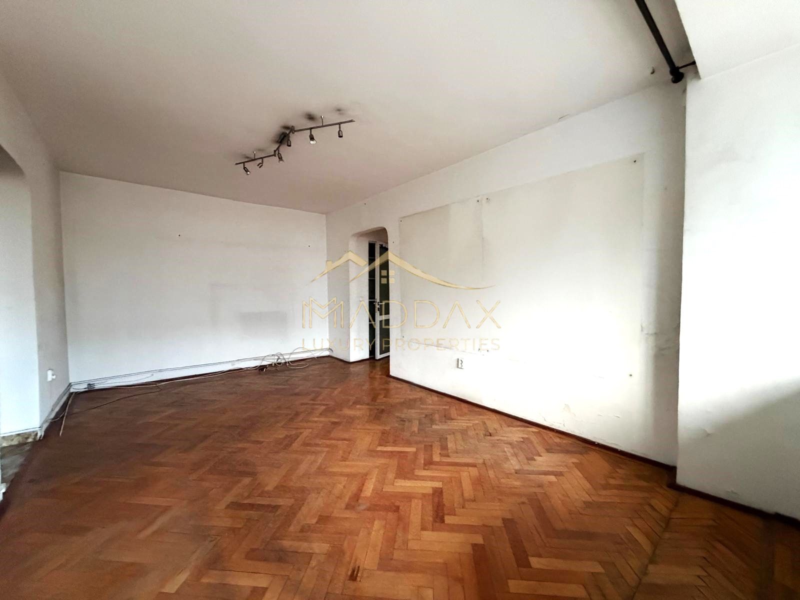Apartament 2 camere de renovat // Dorobanti // bvd Iancu de Hunedoara — fotografia 3