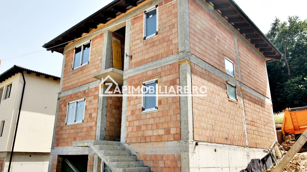 Casa D-P-E 240 mp, teren 800 mp,comosion ZERO! — fotografia 12