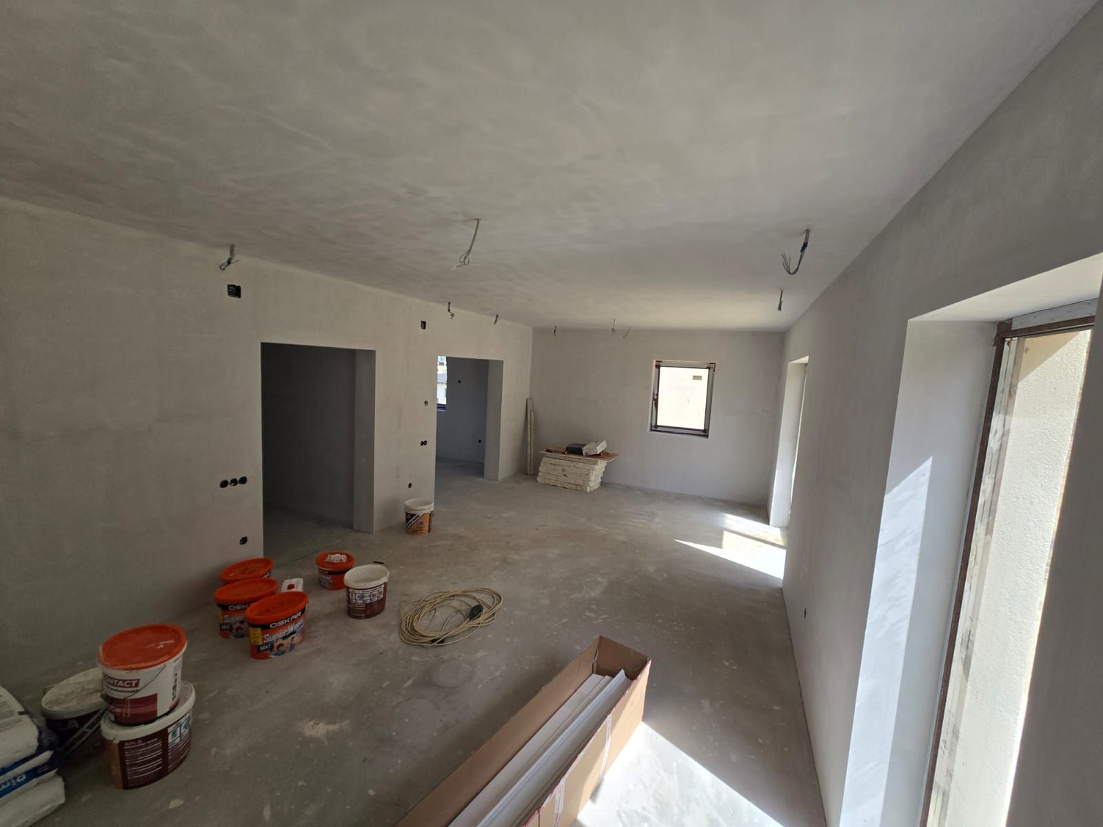 Casa D-P-E 240 mp, teren 800 mp,comosion ZERO! — fotografia 5