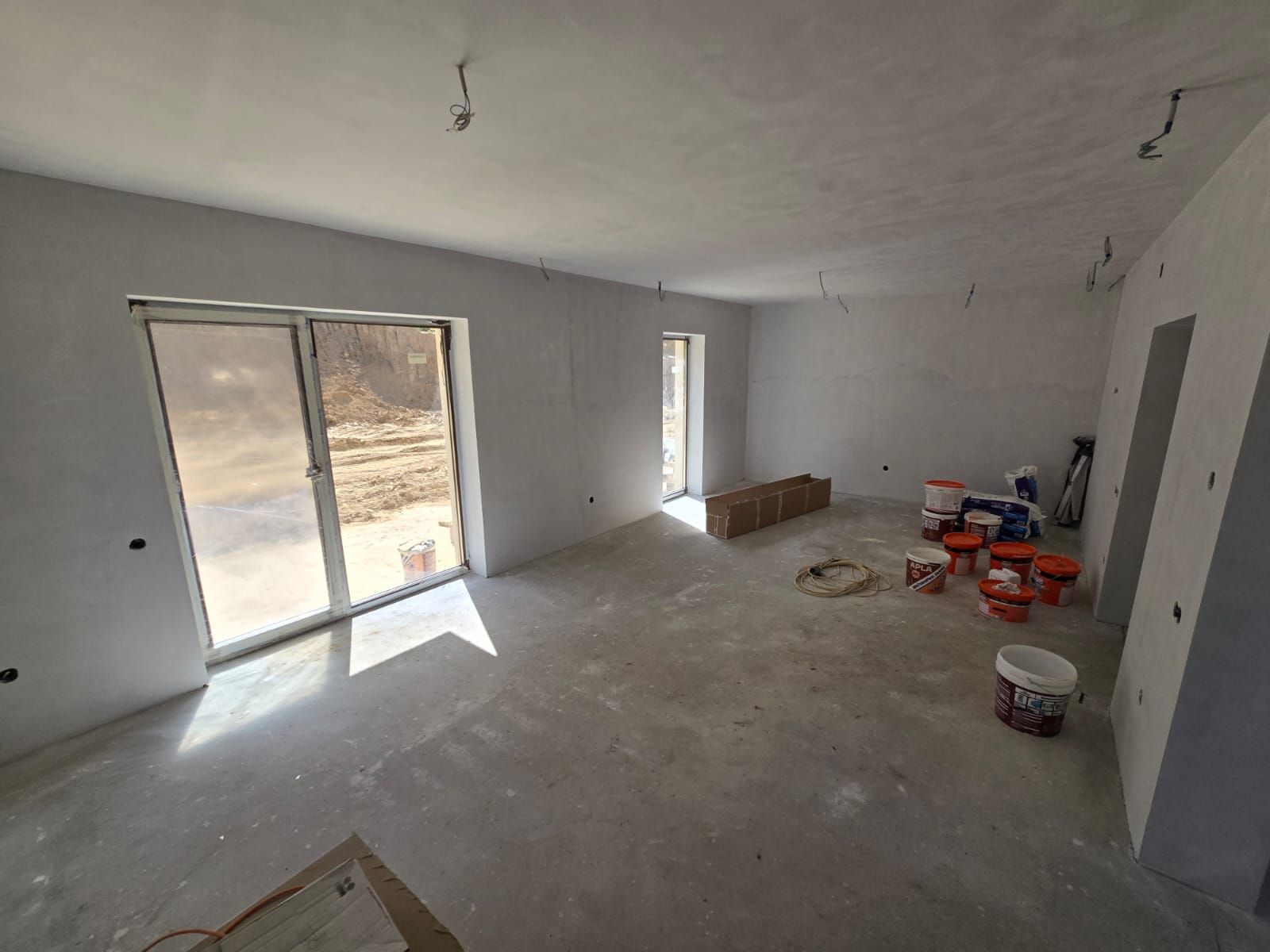 Casa D-P-E 240 mp, teren 800 mp,comosion ZERO! — fotografia 6