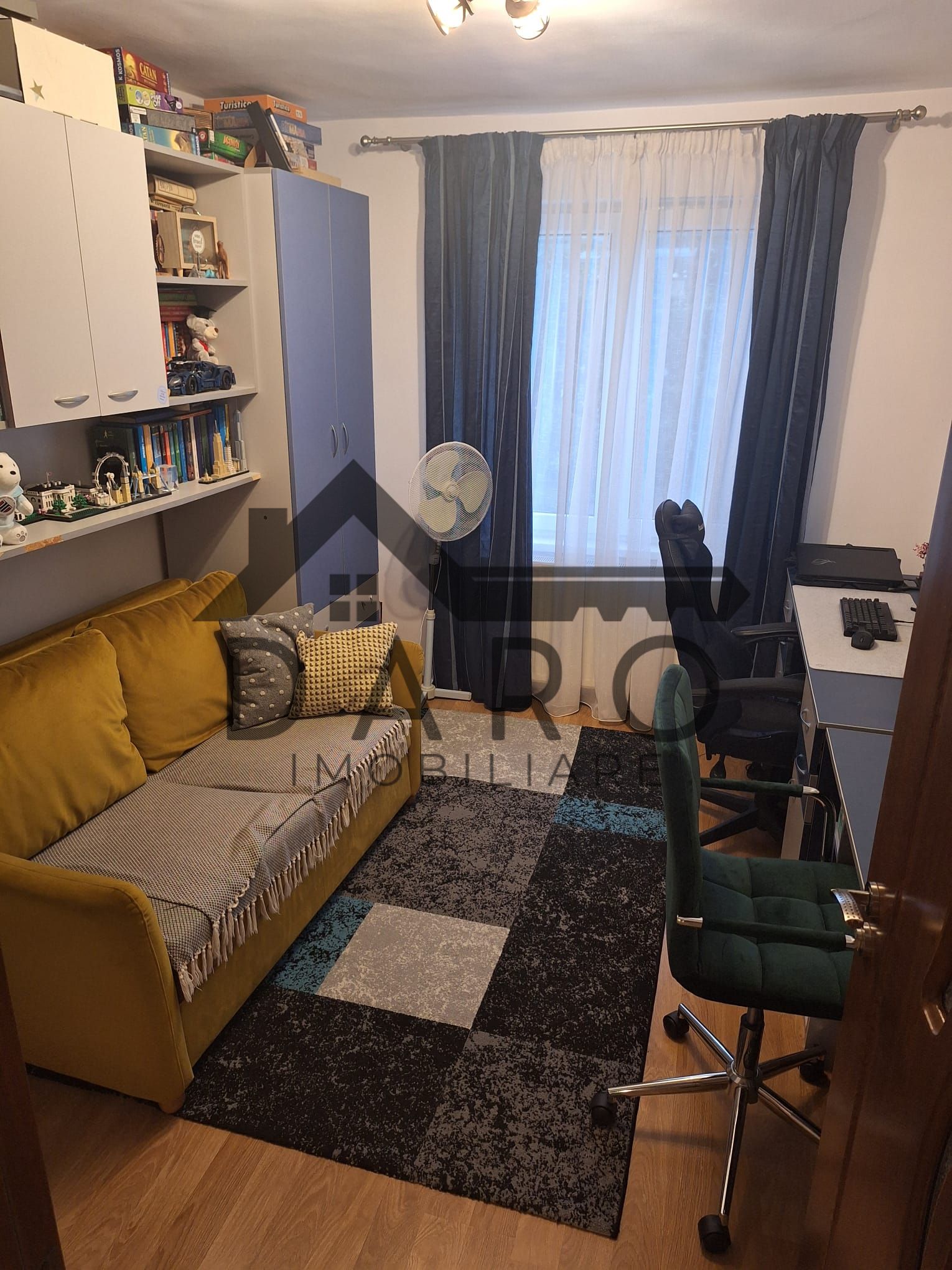 De vânzare apartament cu 3 camere-- 119. 500 EUR — fotografia 2