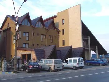 Hotel in Huedin S+P+2E+M Reconvertit în Centru rezidențial pentru vârstnici — fotografia 2