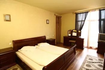 Hotel in Huedin S+P+2E+M Reconvertit în Centru rezidențial pentru vârstnici — fotografia 6