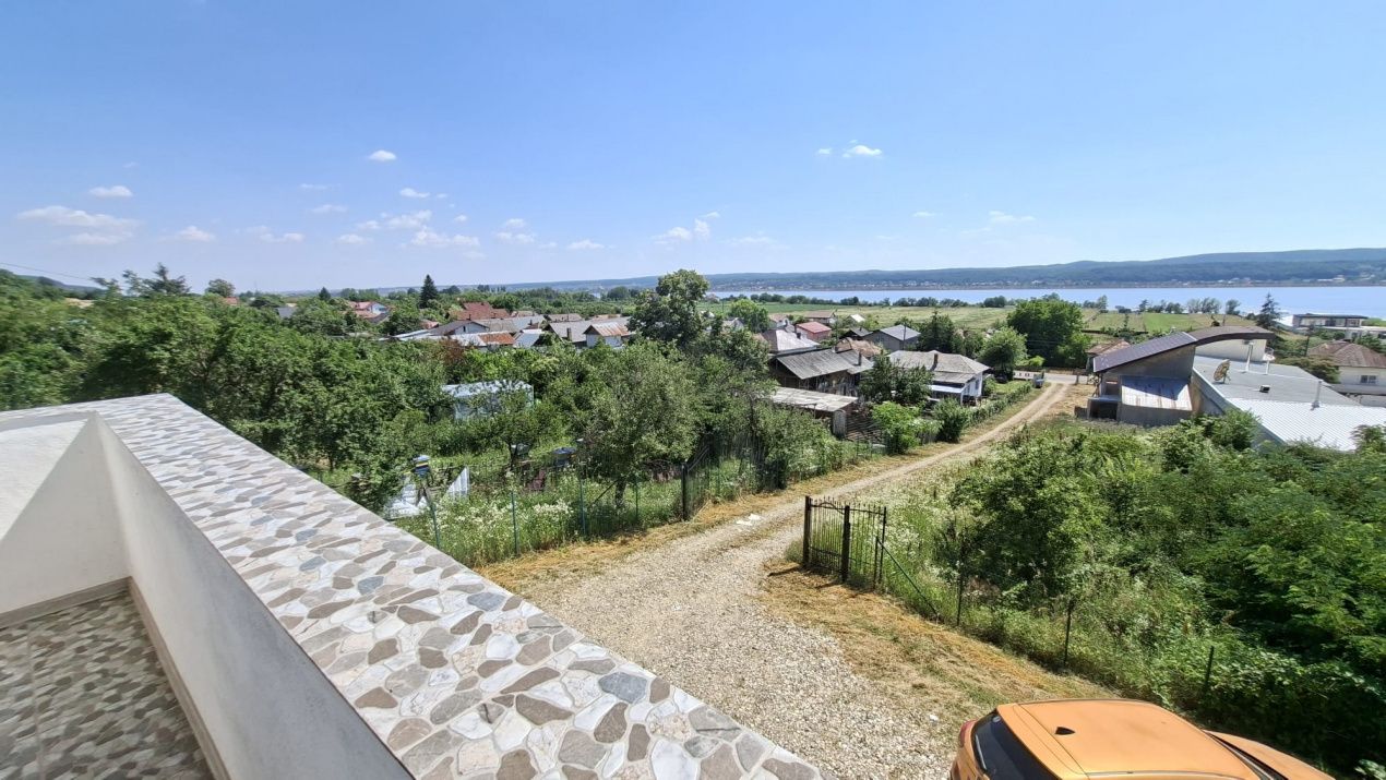 Casă-Pensiune Agroturistica spatioasa P+M Budeasa cu vedere la lac — fotografia 13