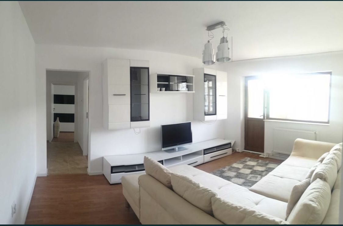 Apartament cu 3 camere de vanzare zona Tomis Nord — fotografia 3