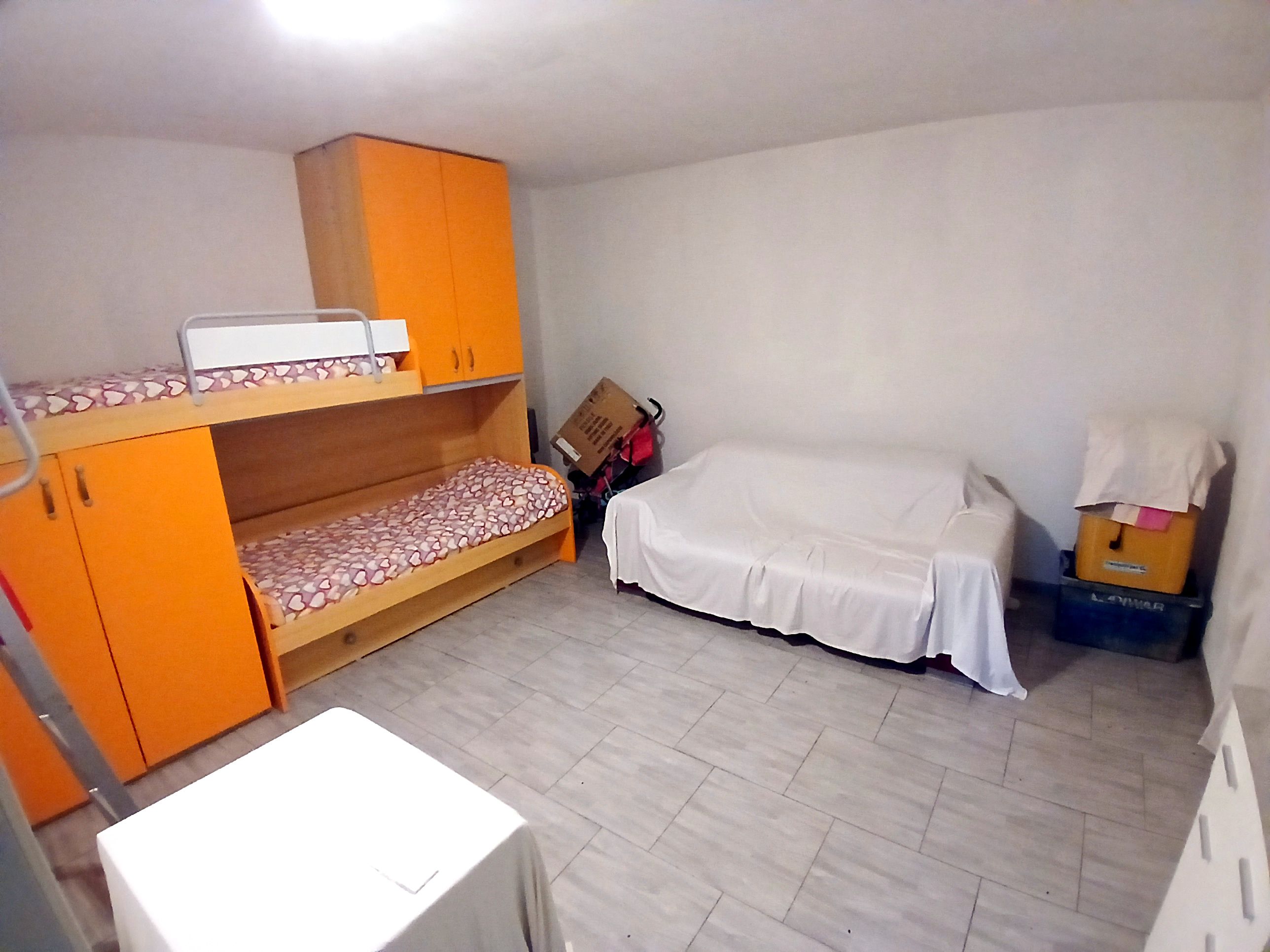 Hală, atelier și locuință, curte cu 900mp teren în Corod — fotografia 6