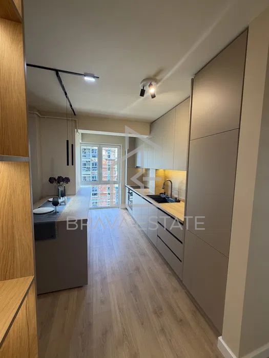 Apartament 3 camere, 66mp, mobilat, 2 balcoane | Bloc nou | Str. Tineretului — fotografia 2