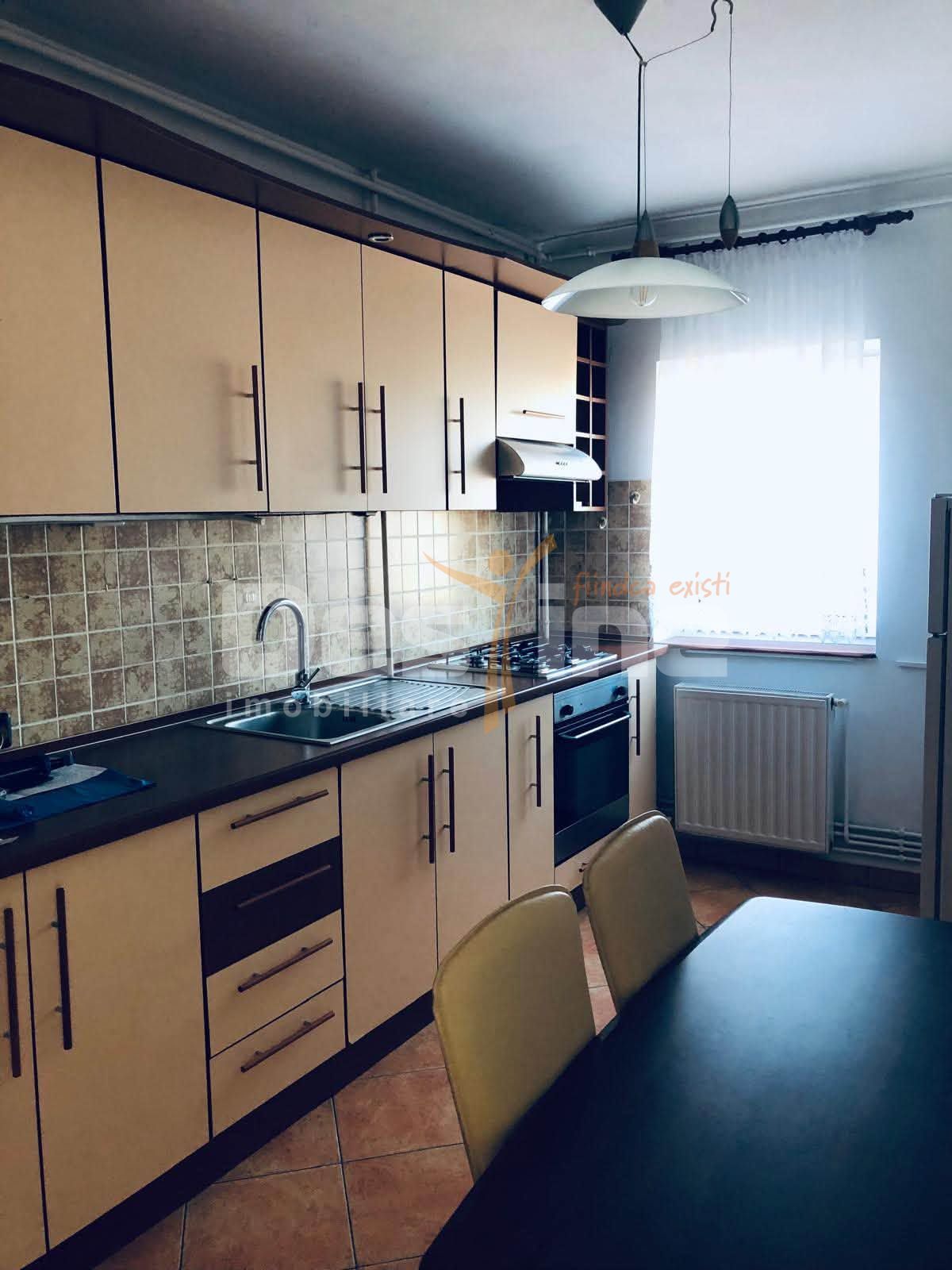Apartament 2 camere, etaj intermediar cu loc de parcare, central - Afi — fotografia 4