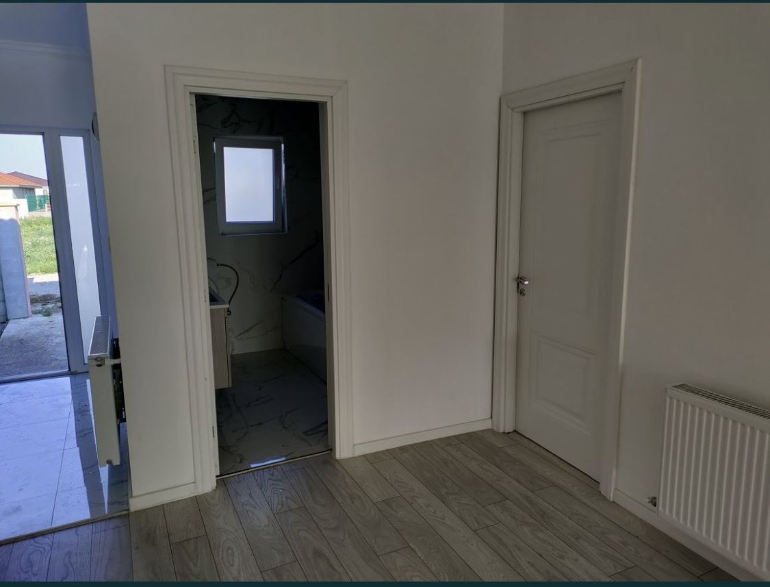 Vand sau schimb cu apartament, casa tip P in Martinesti — fotografia 4