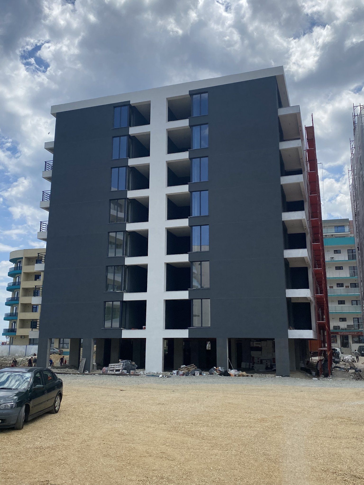 Ag. Eu. vinde Ap. 2 Cam 52 mp Et. 2/4  An 2023  30 m de plaja Mamaia Nord — fotografia 4
