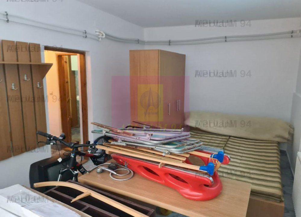 Vilă de vânzare in Sinaia - Zona Cumpătu — fotografia 4