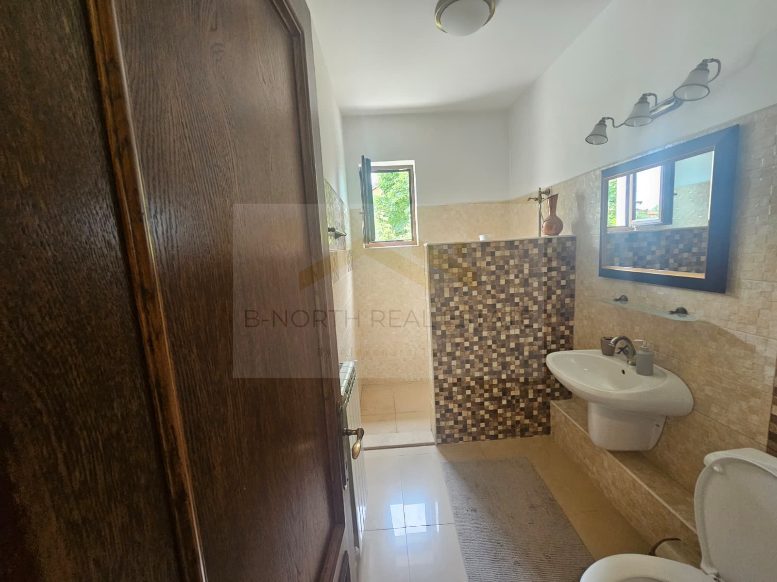 Casă / Vilă de închiriat | Comuna Berceni | 350 mp utili | Curte 400 mp — fotografia 15