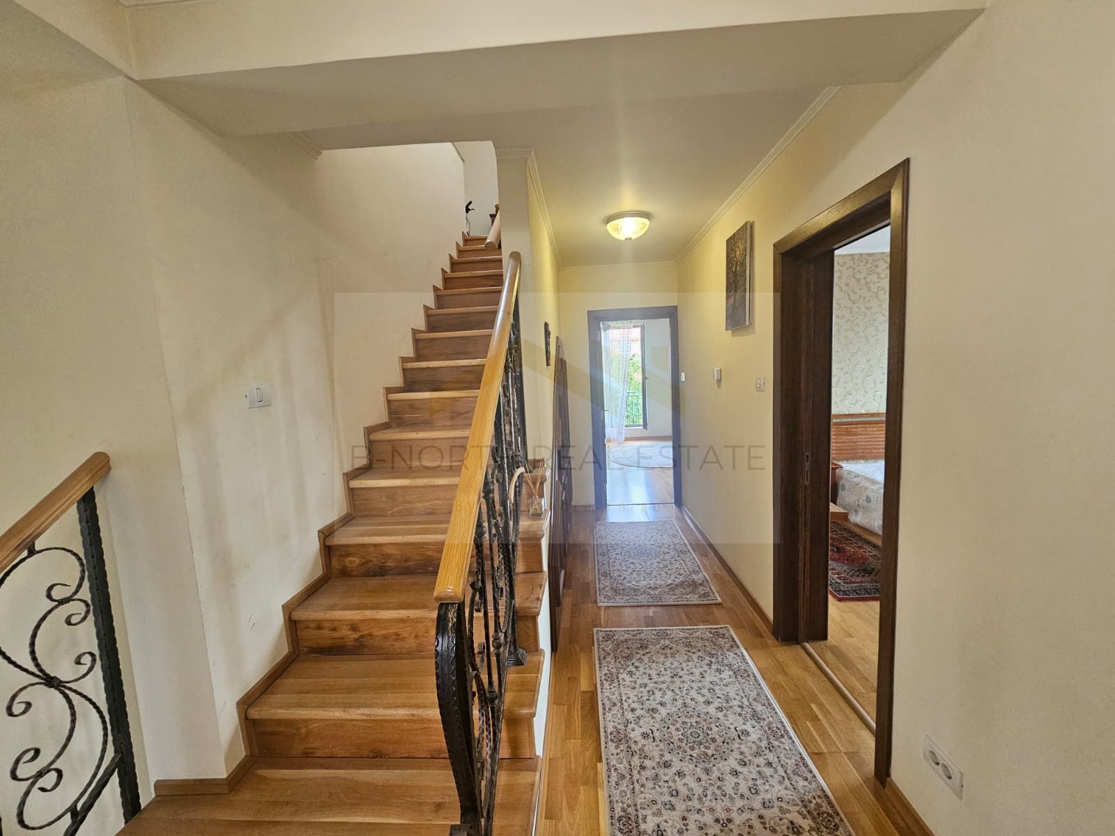 Casă / Vilă de închiriat | Comuna Berceni | 350 mp utili | Curte 400 mp — fotografia 17