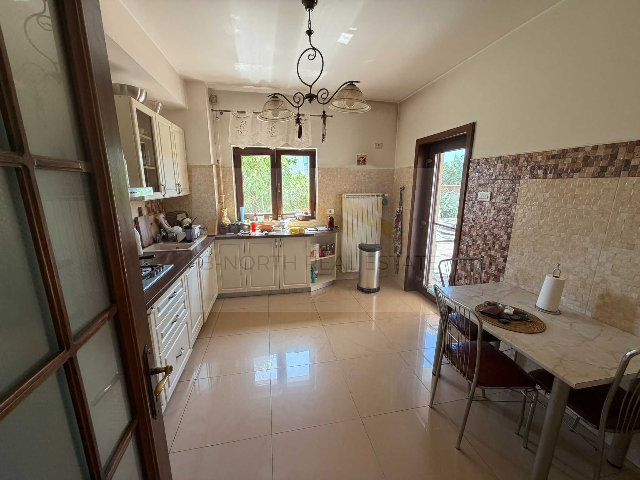 Casă / Vilă de închiriat | Comuna Berceni | 350 mp utili | Curte 400 mp — fotografia 9