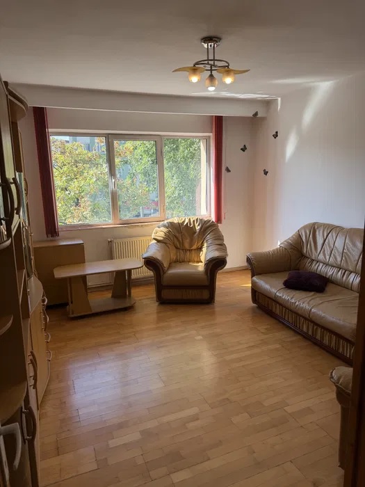 Apartament cu 3 camere – spațiu și confort în zona Autogării — fotografia 2
