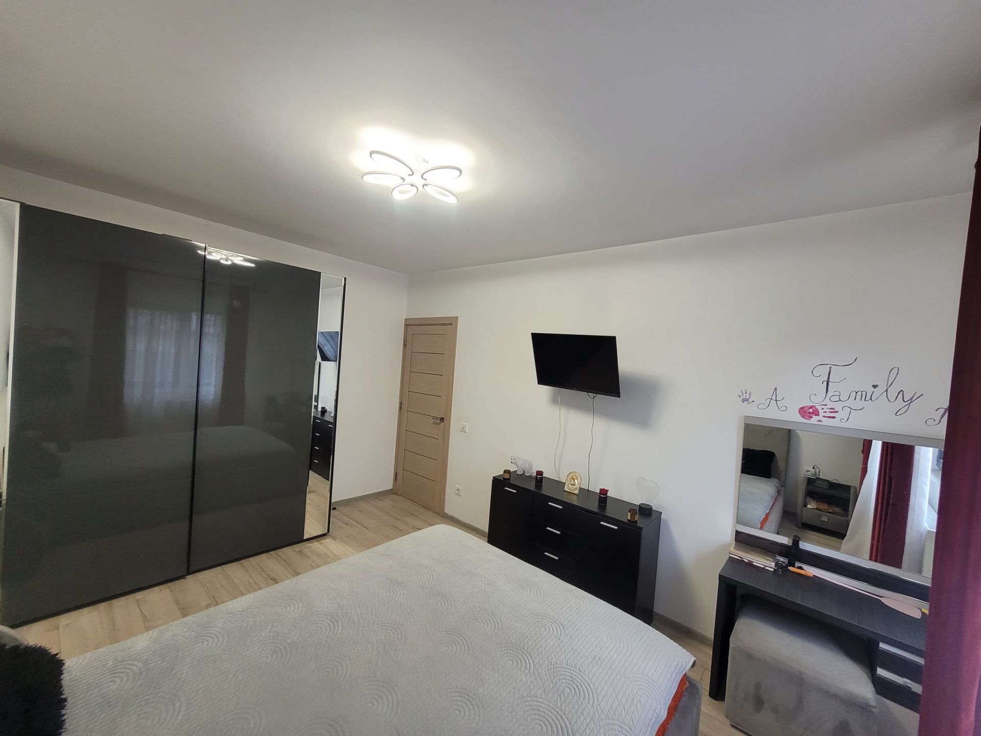 Casă LUNCA CETĂȚUII, 3 camere, decomandat, 82 mp, mansardă + parcare — fotografia 8