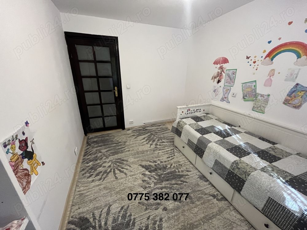 Apartament 4 camere Pridvorului langa parc, 97mp, 2 bai centrala 2 locuri parcare, izolat termic — fotografia 6