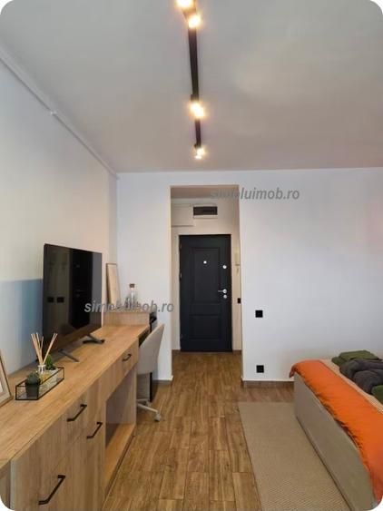 Garsonieră 31 mp, COMPLET RENOVATĂ, finisaje premium, vedere panoramică — fotografia 2