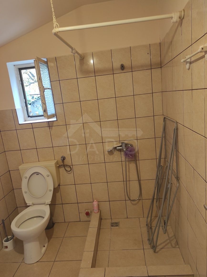 De inchiriat apartament la casa — fotografia 5