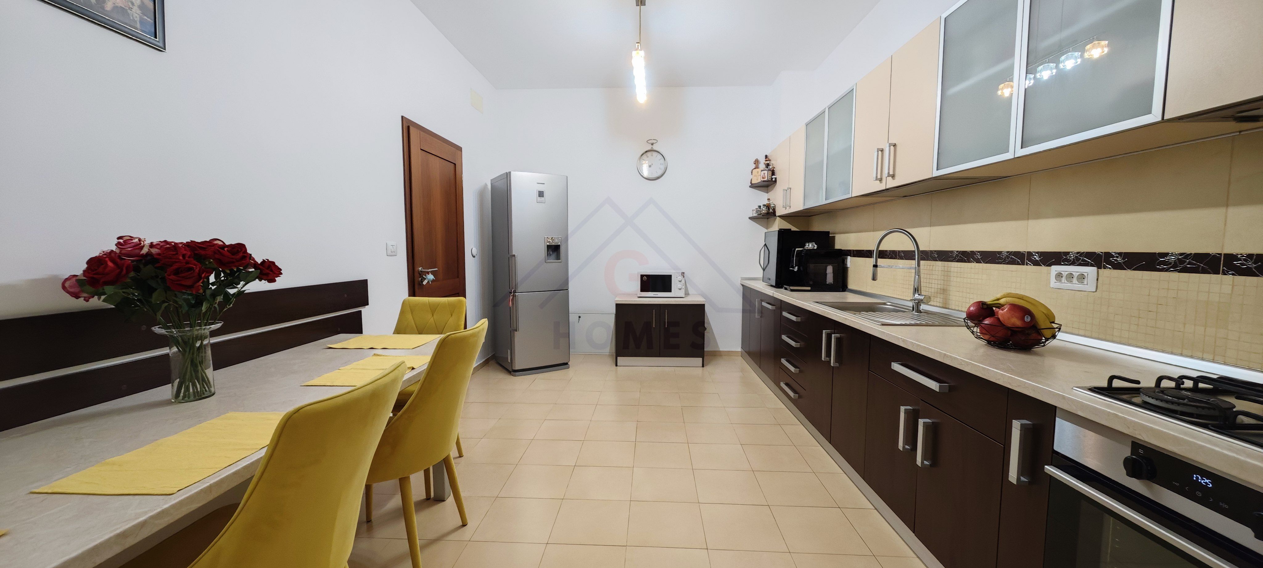Pretabil office, camin, clinica, invatamant. 3 cai acces in cladire. — fotografia 9