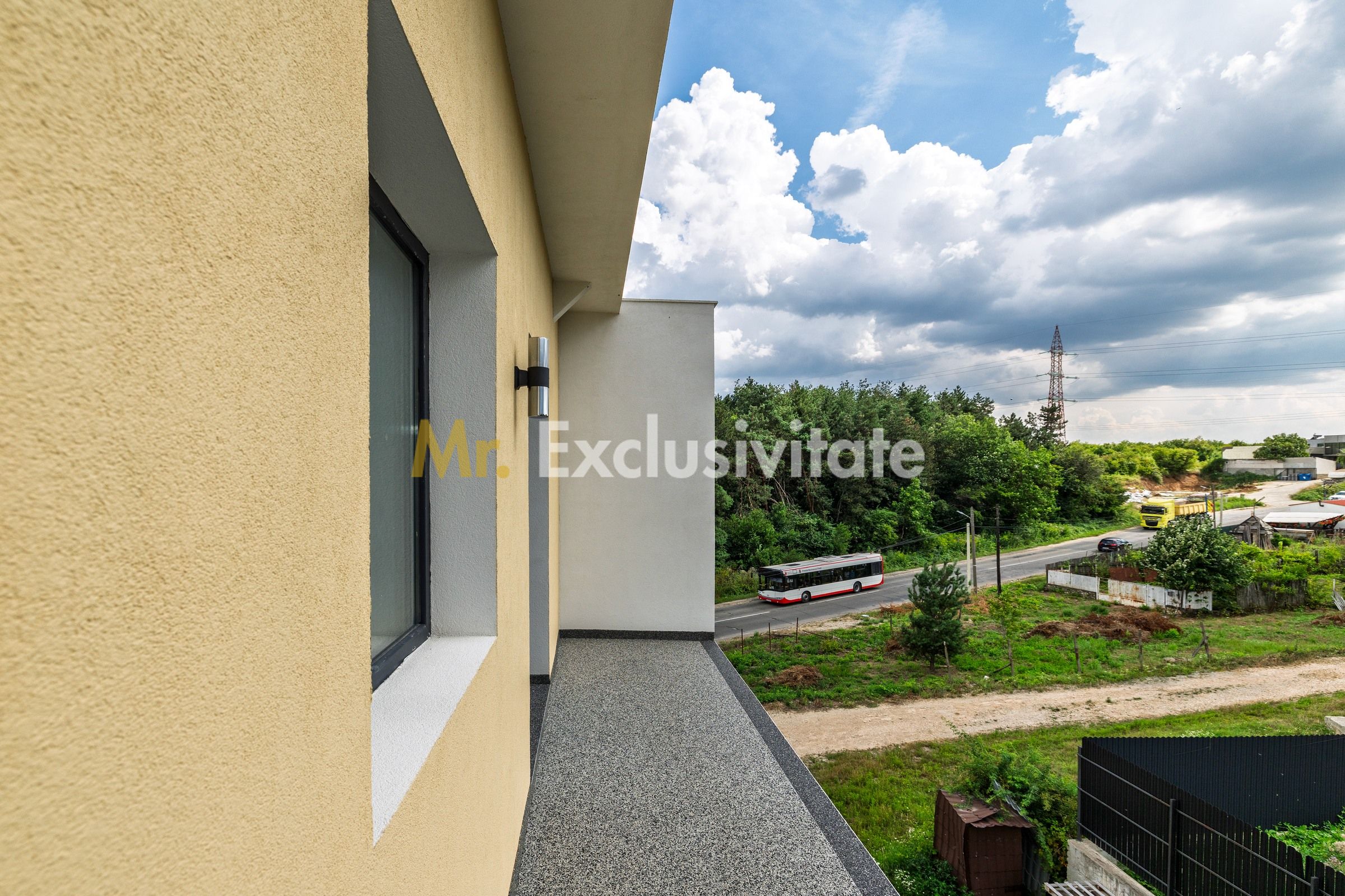 Garsoniere noi cu balcon | Predare la cheie | Pinilor Residence — fotografia 10