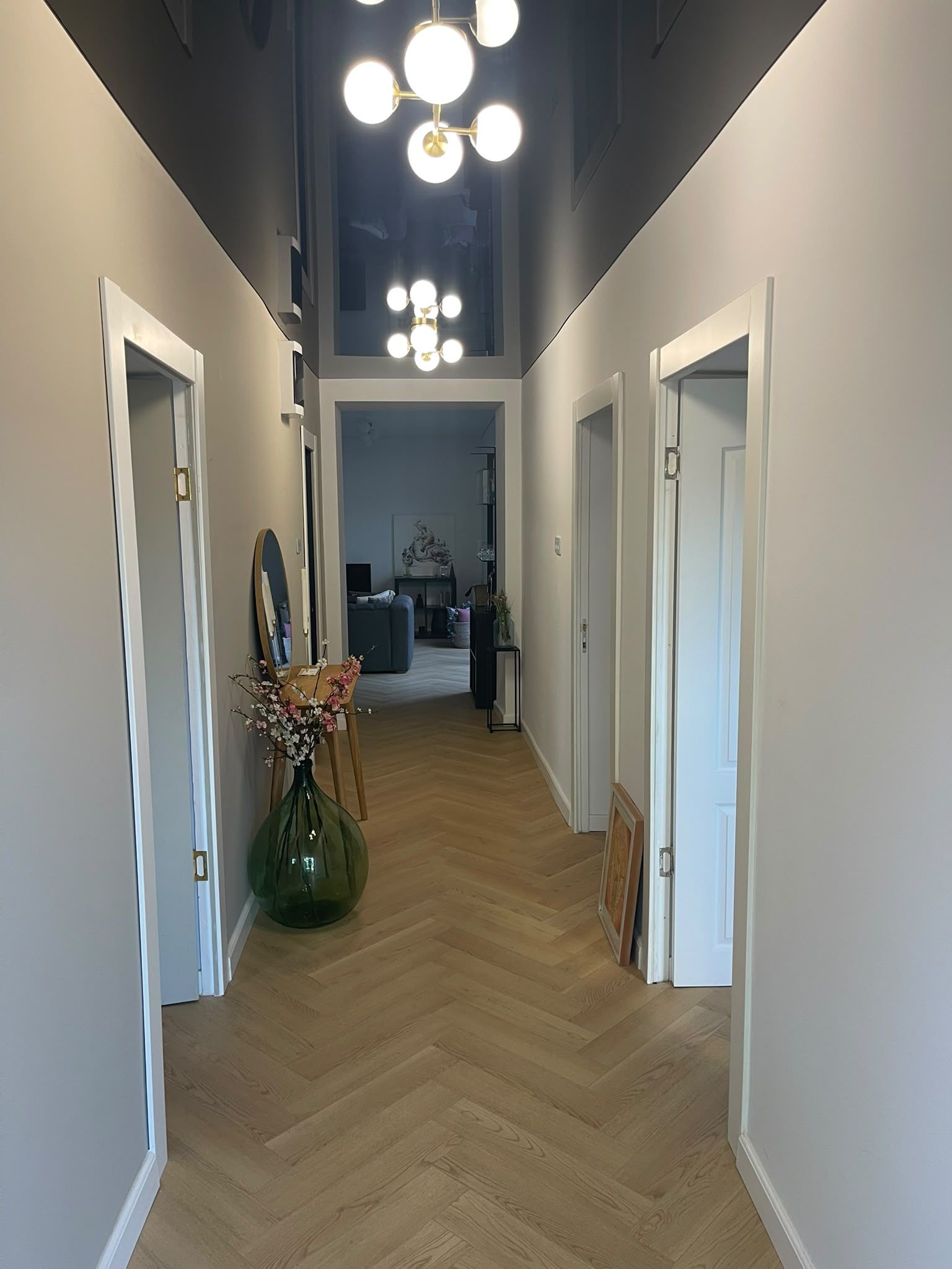Casă parter, luminoasă, – vizavi de Spitalul Județean-365.000 EURO neg — fotografia 7