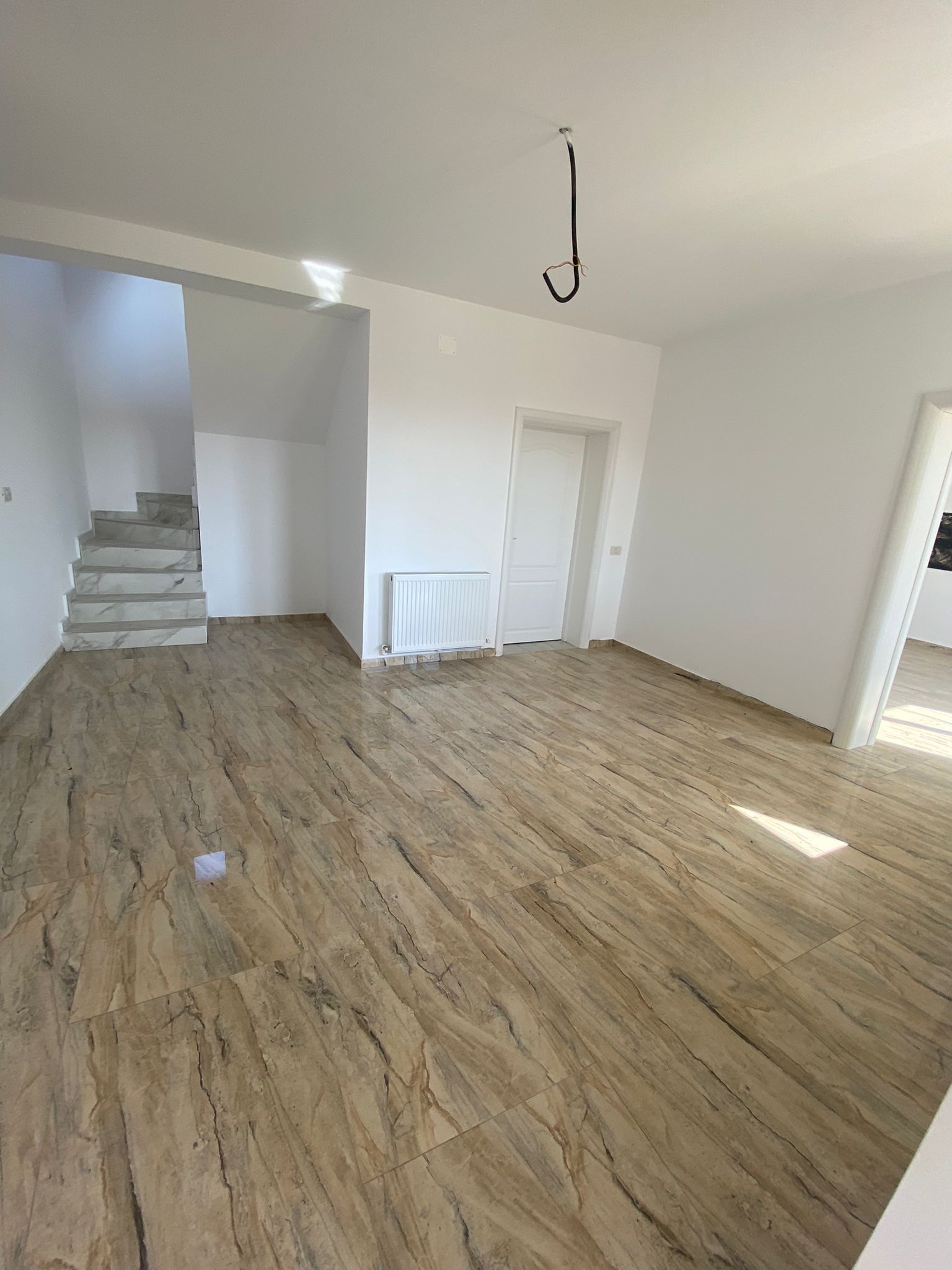 Casa P+1 de vanzare   160 MP An  2023 Predare la cheie Constanta Lumina — fotografia 3