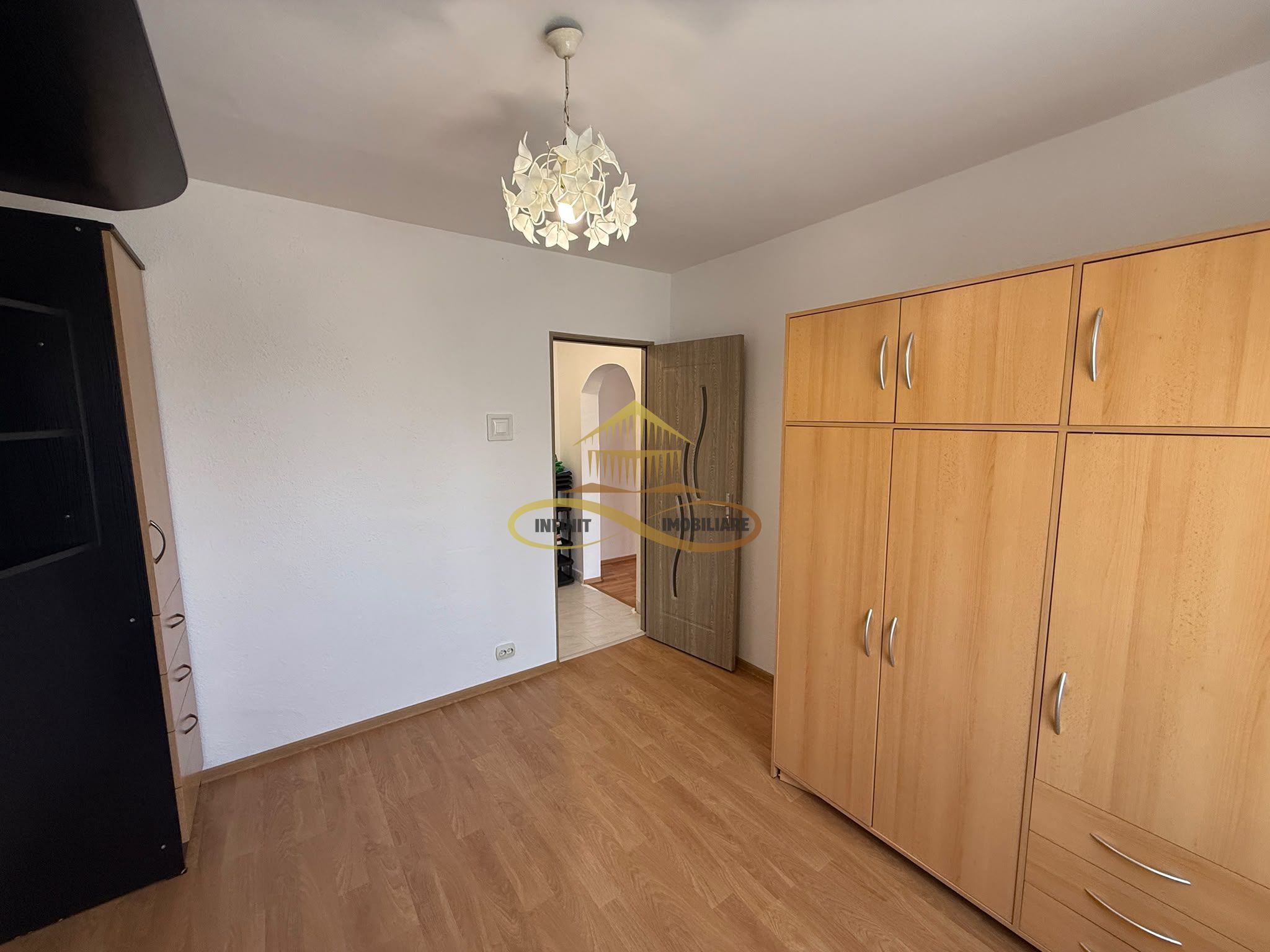 Apartament 3 camere de vanzare in Bacau — fotografia 4