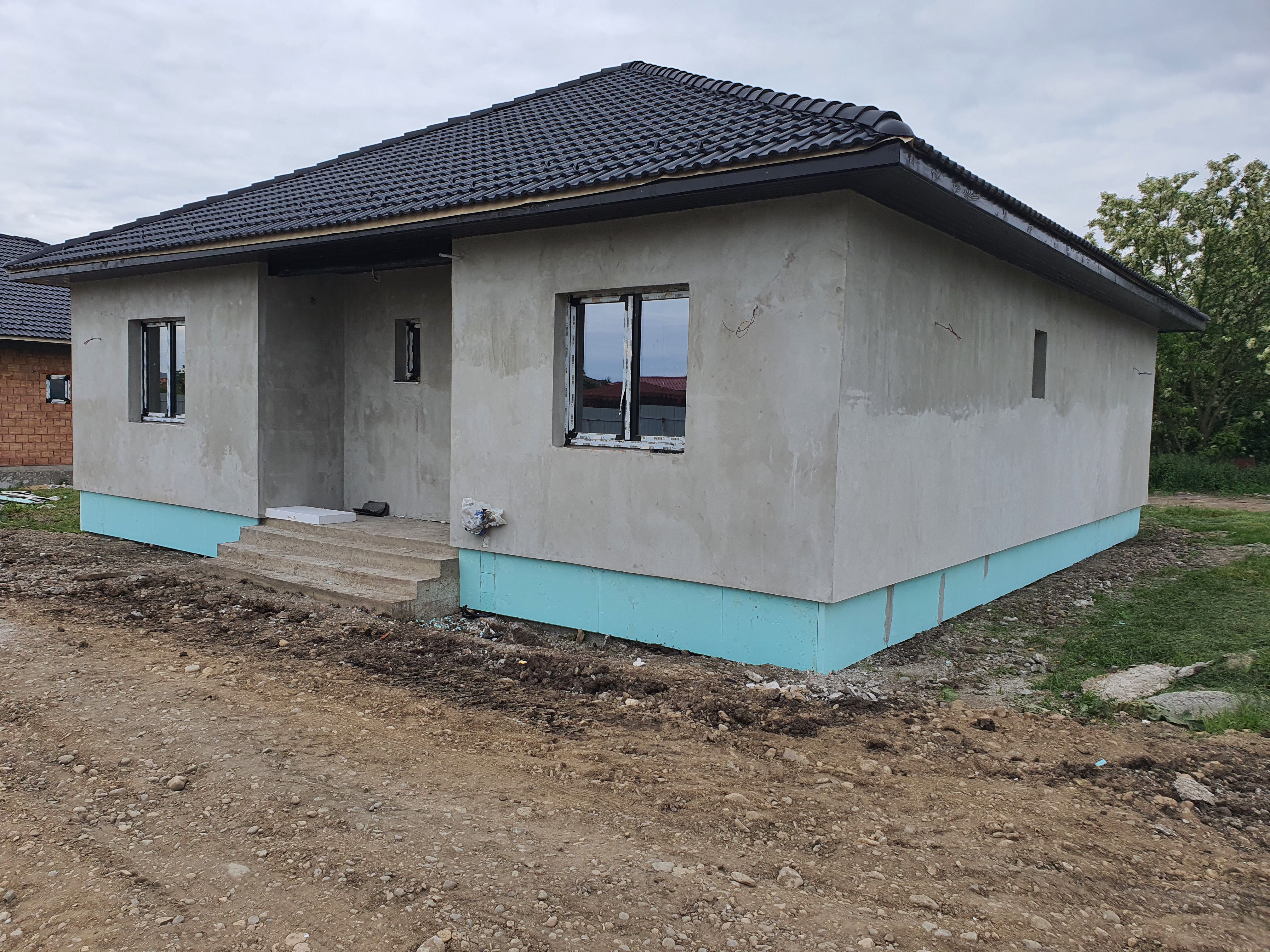 Casă la cheie pe 1 nivel 4 camere 2 băi,145 mp,500 mp teren — fotografia 13