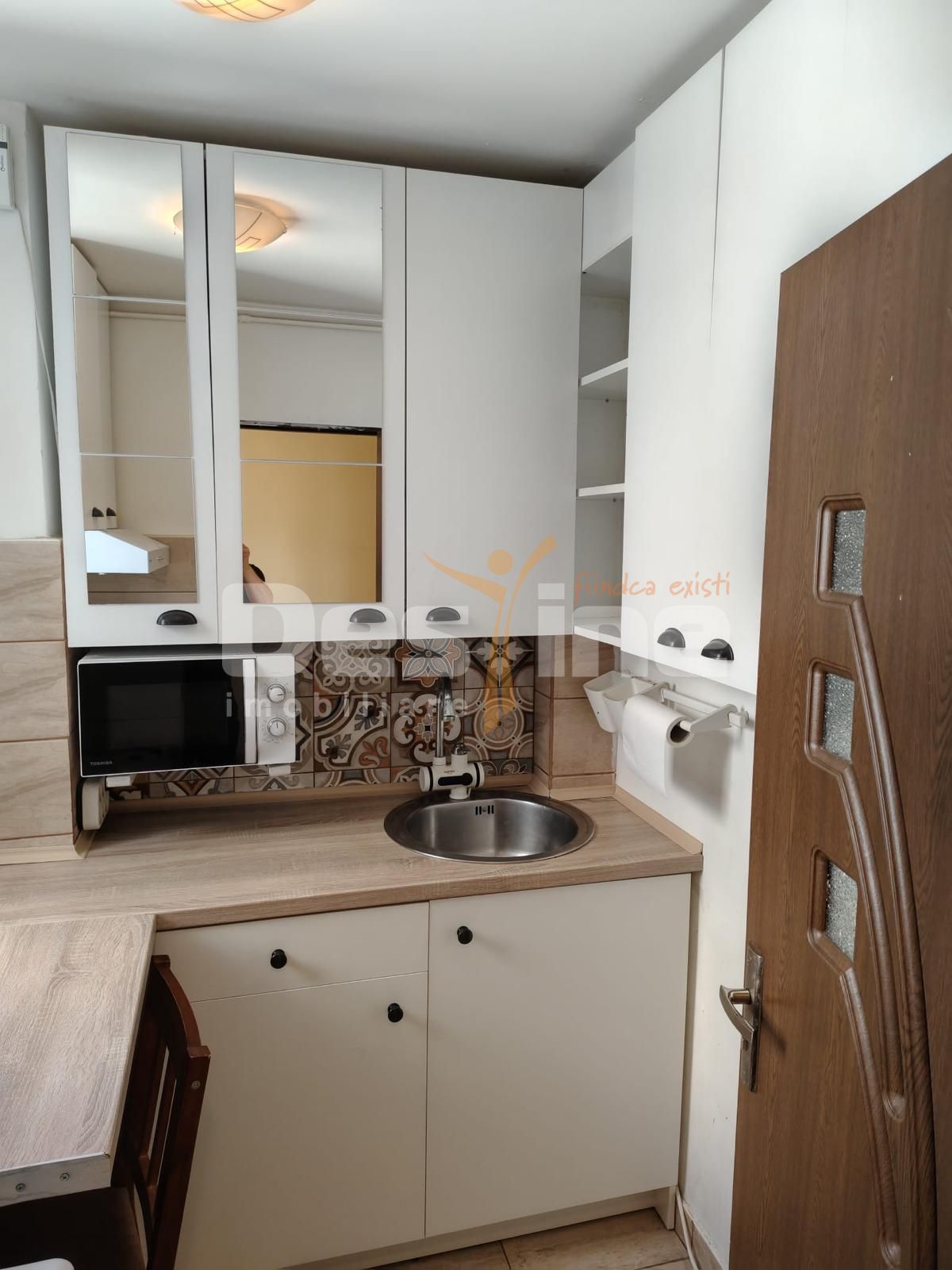 APARTAMENT 2 CAMERE DECOMANDAT RENOVAT — fotografia 10