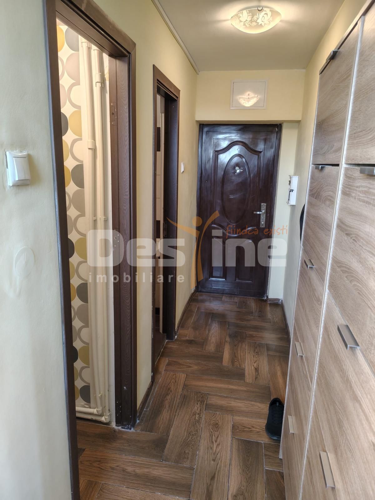APARTAMENT 2 CAMERE DECOMANDAT RENOVAT — fotografia 5