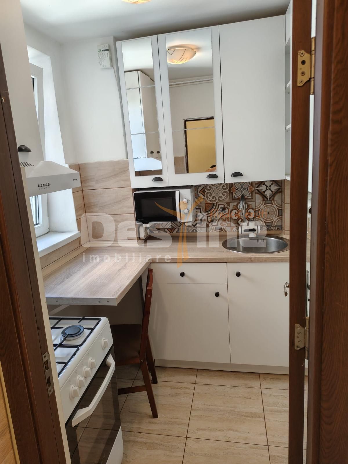 APARTAMENT 2 CAMERE DECOMANDAT RENOVAT — fotografia 7
