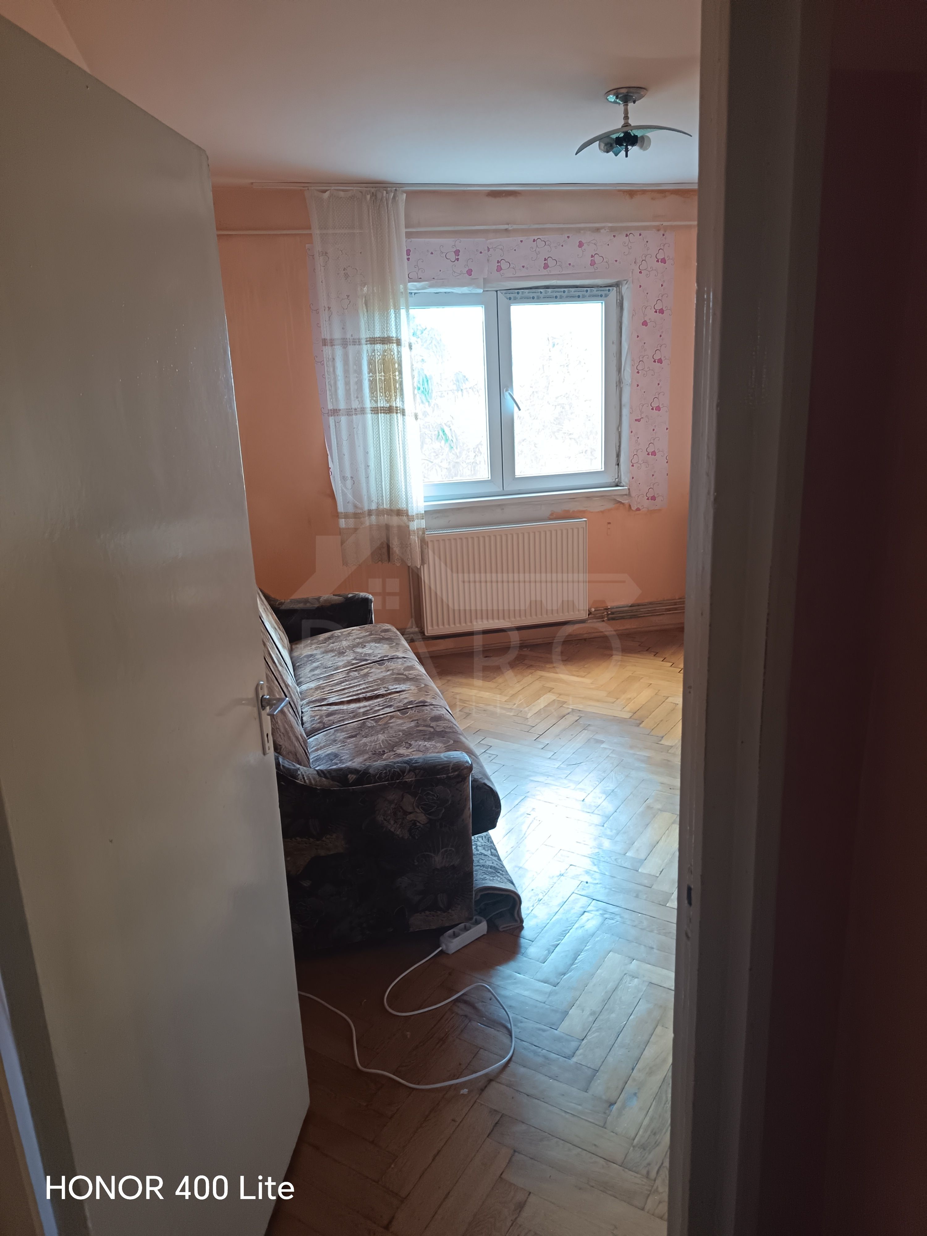 oferim spre vanzare apartament cu o camera — fotografia 3