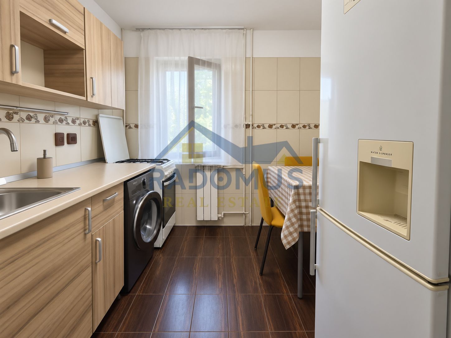 Apartament 2 camere | Zona Vest | Utilat și mobilat | 370 euro/luna — fotografia 2