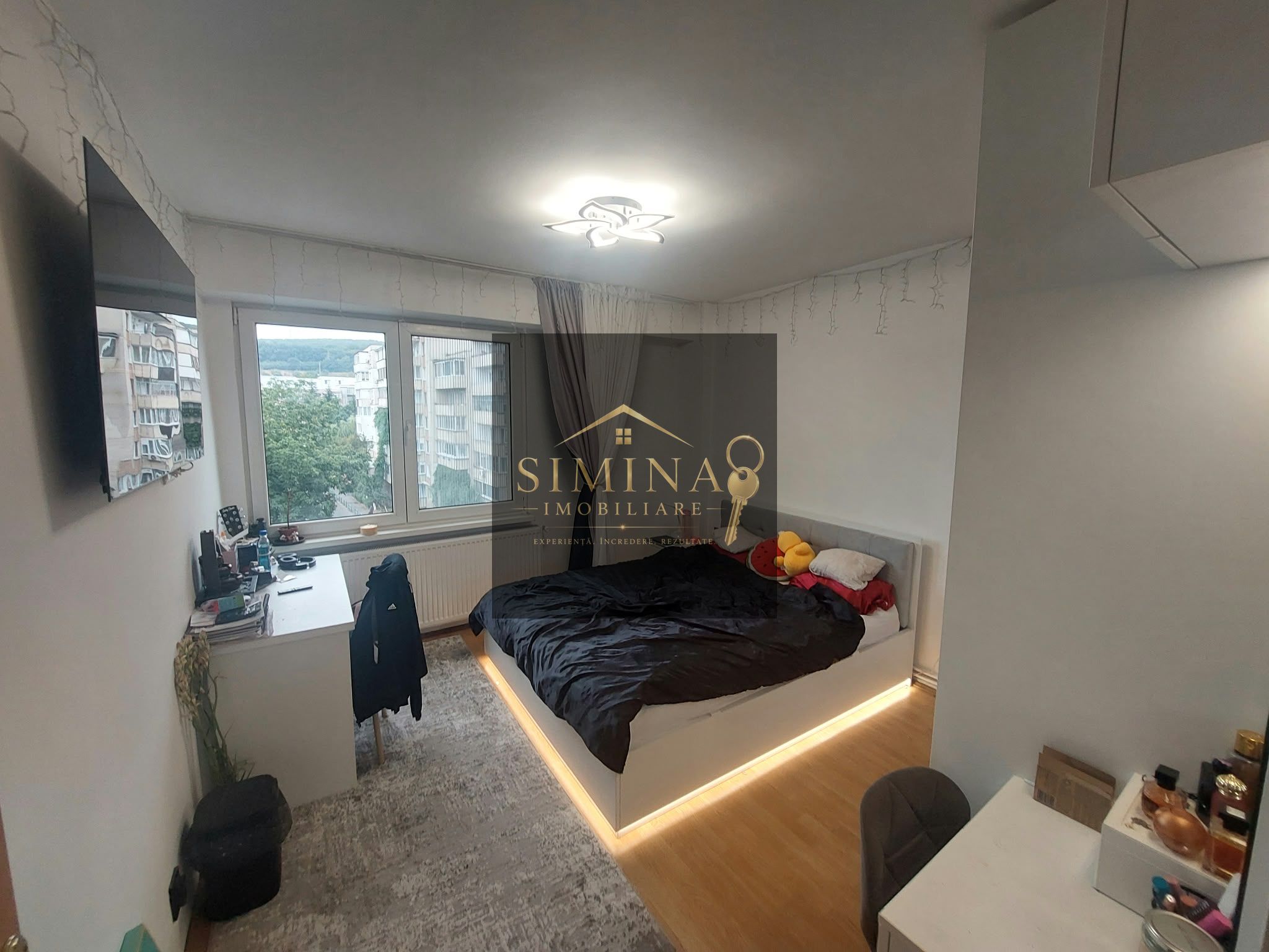 Apartament 4 Camere, De Vanzare, Etaj Intermediar, Tudor, Corina — fotografia 4