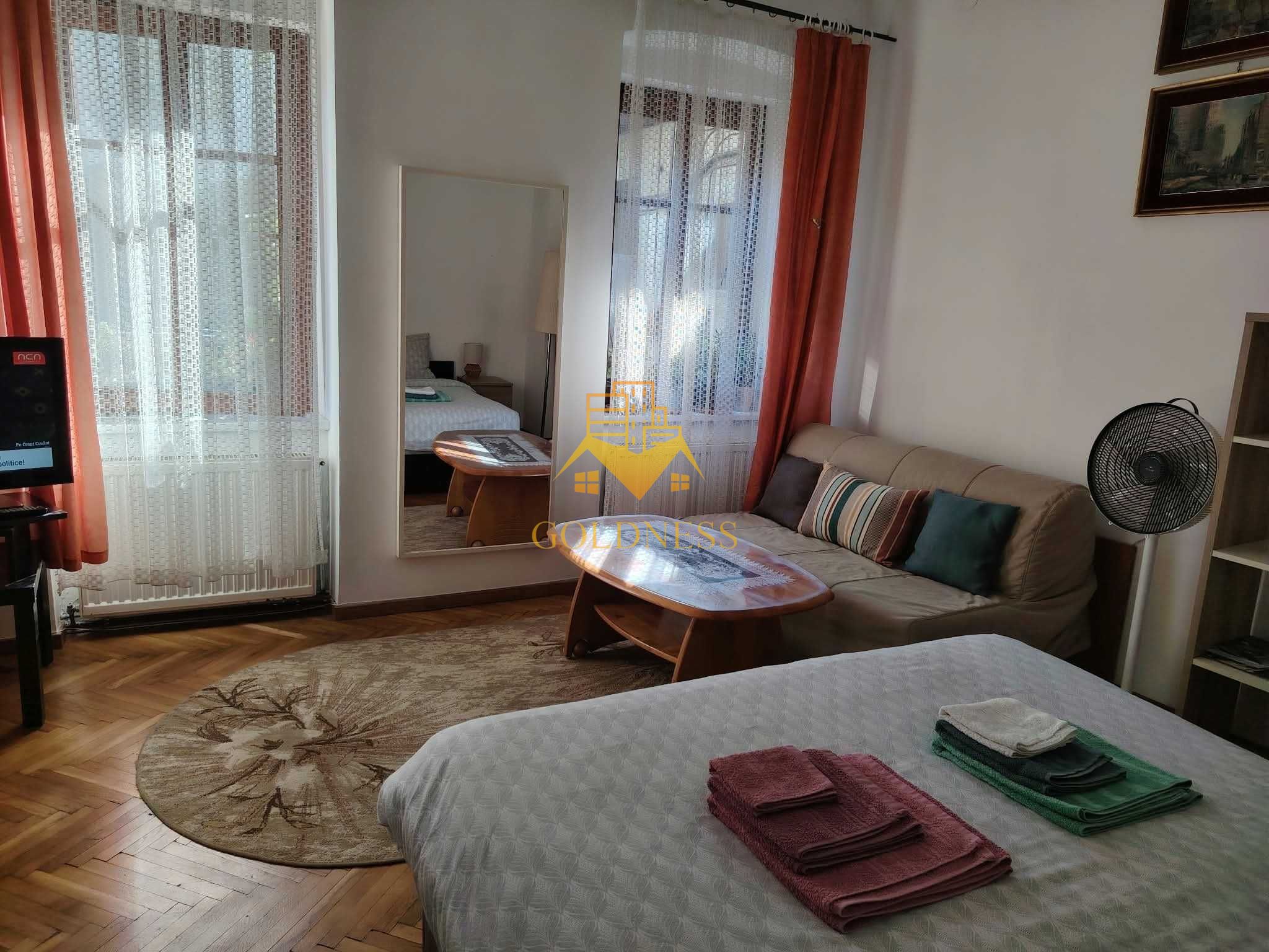1 camera, Central, Mihai Viteazu, Decebal, UBB, Horea, Parcare — fotografia 3