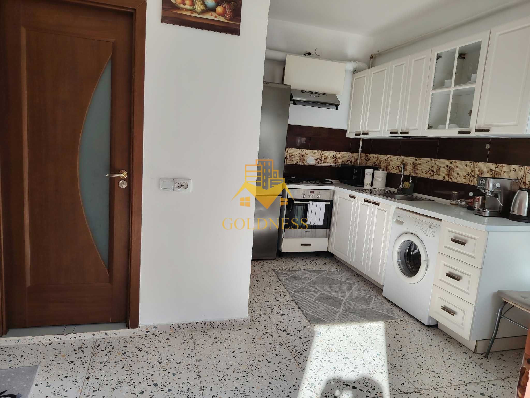 1 camera, Central, Mihai Viteazu, Decebal, UBB, Horea, Parcare — fotografia 4