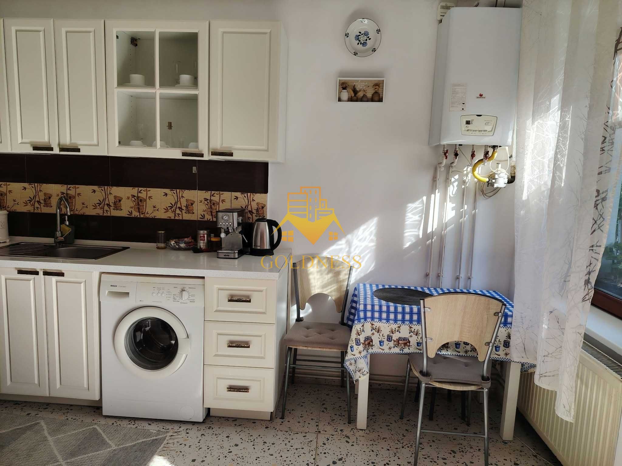 1 camera, Central, Mihai Viteazu, Decebal, UBB, Horea, Parcare — fotografia 5