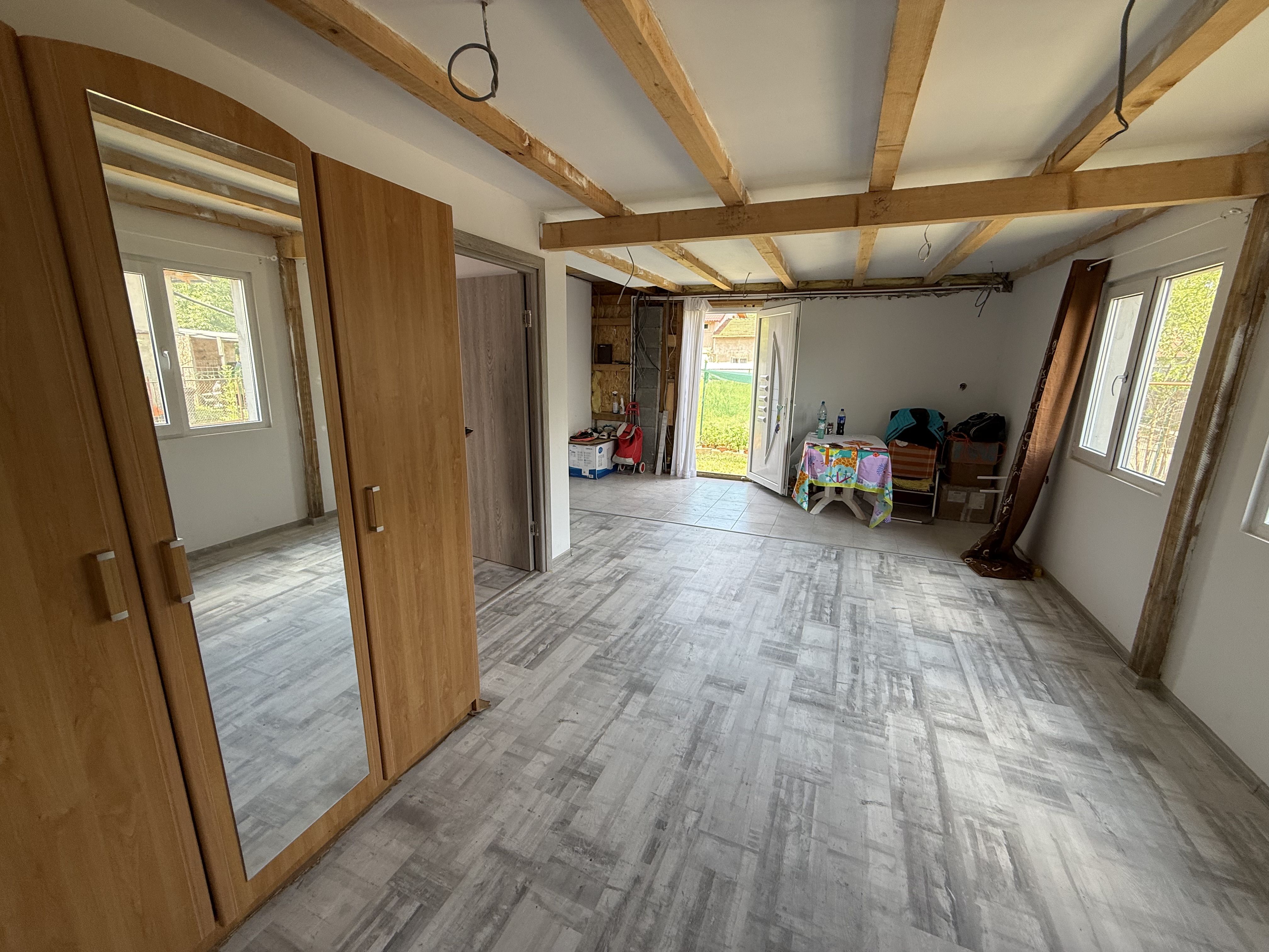 Casă renovată Slobozia -Câmpina + teren intravilan 526 mp — fotografia 5