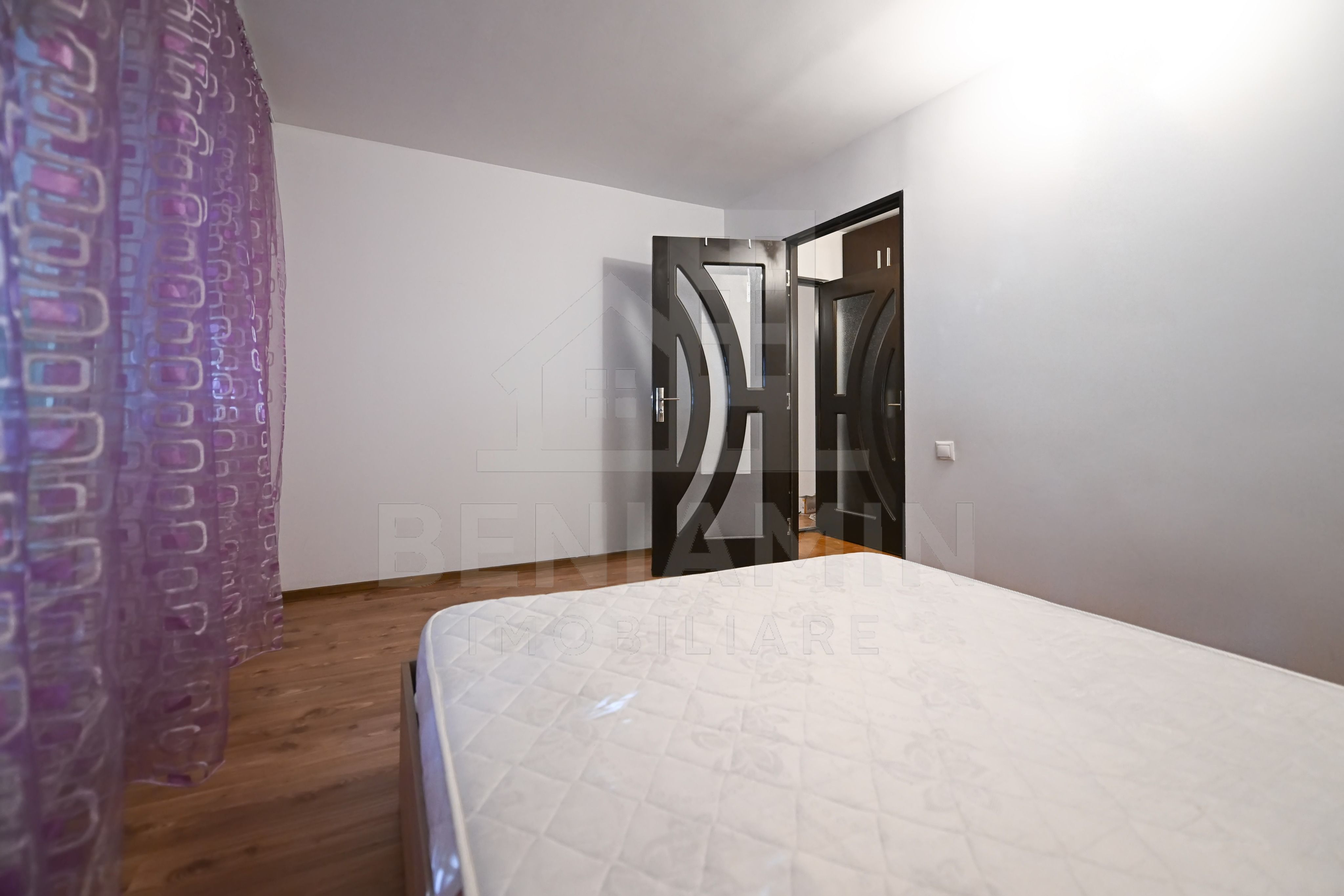 Apartament 2 camere-Rovine-parter-centrala proprie-54mp — fotografia 3