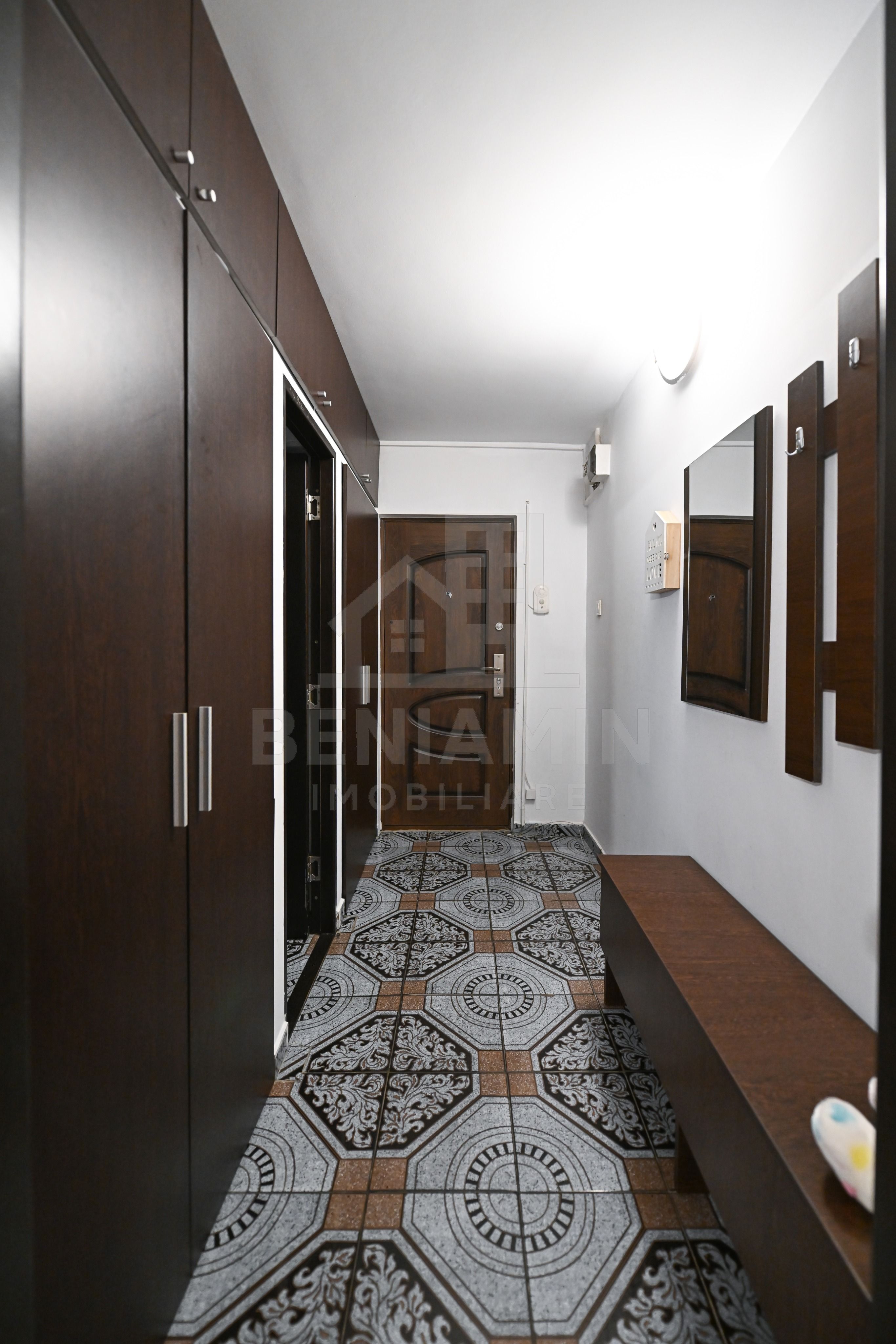 Apartament 2 camere-Rovine-parter-centrala proprie-54mp — fotografia 9