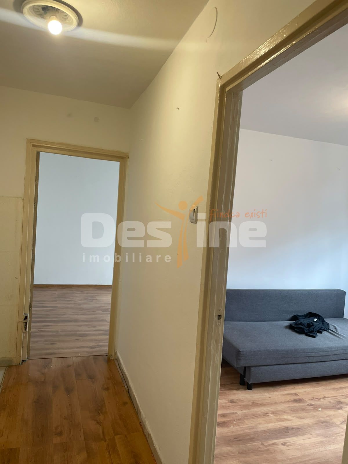 APARTAMENT 2 CAMERE DECOMANDAT RENOVAT — fotografia 3